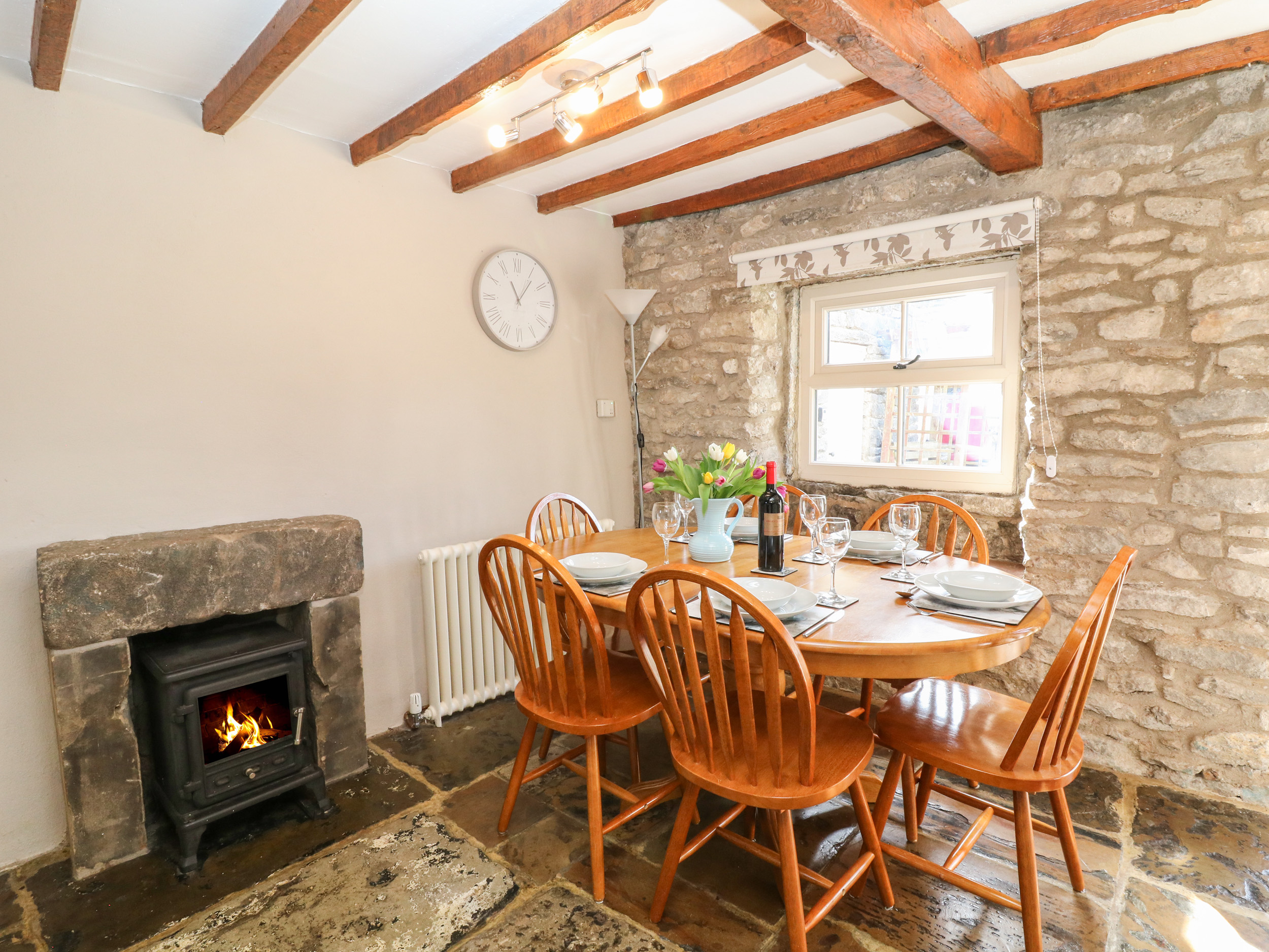 Holiday cottage in Monyash, Derbyshire - Photo 8