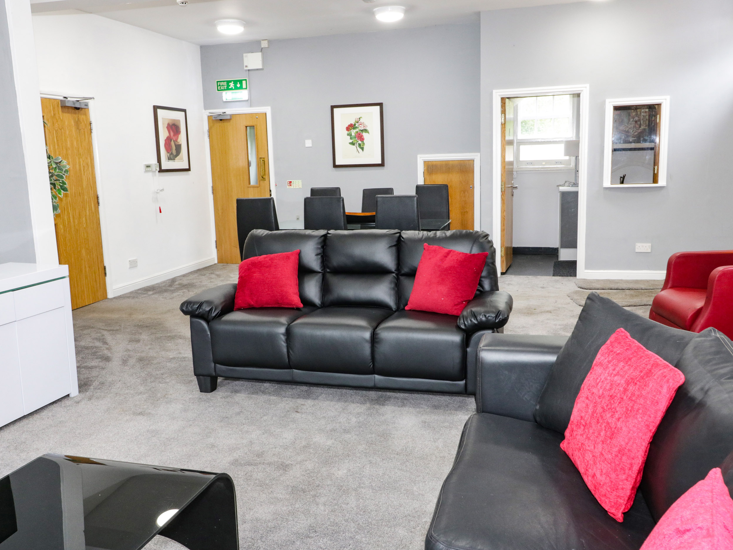 Plas Coch - Sleeps 26