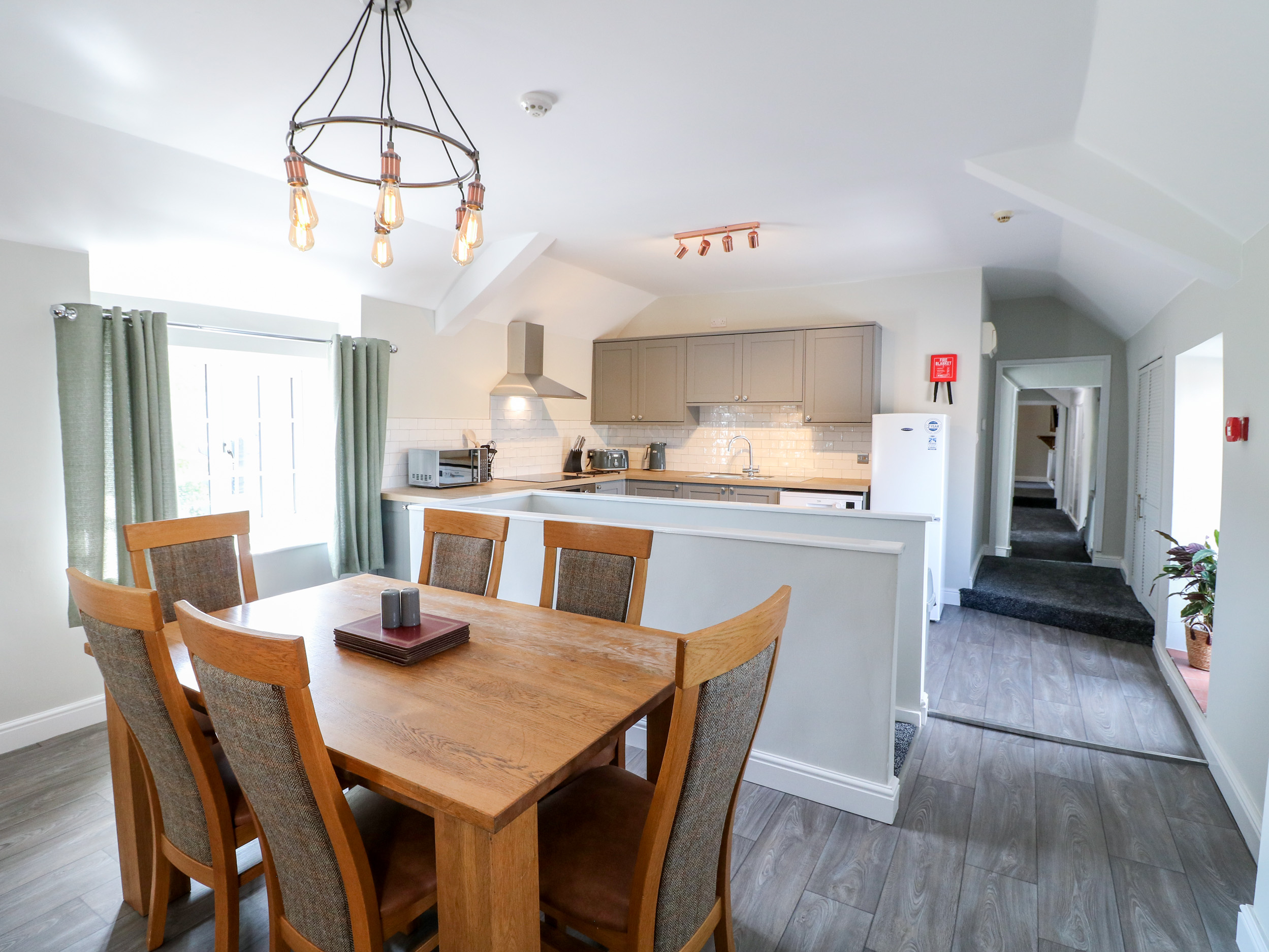 Holiday cottage in Clay Cross, Derbyshire - Photo 9