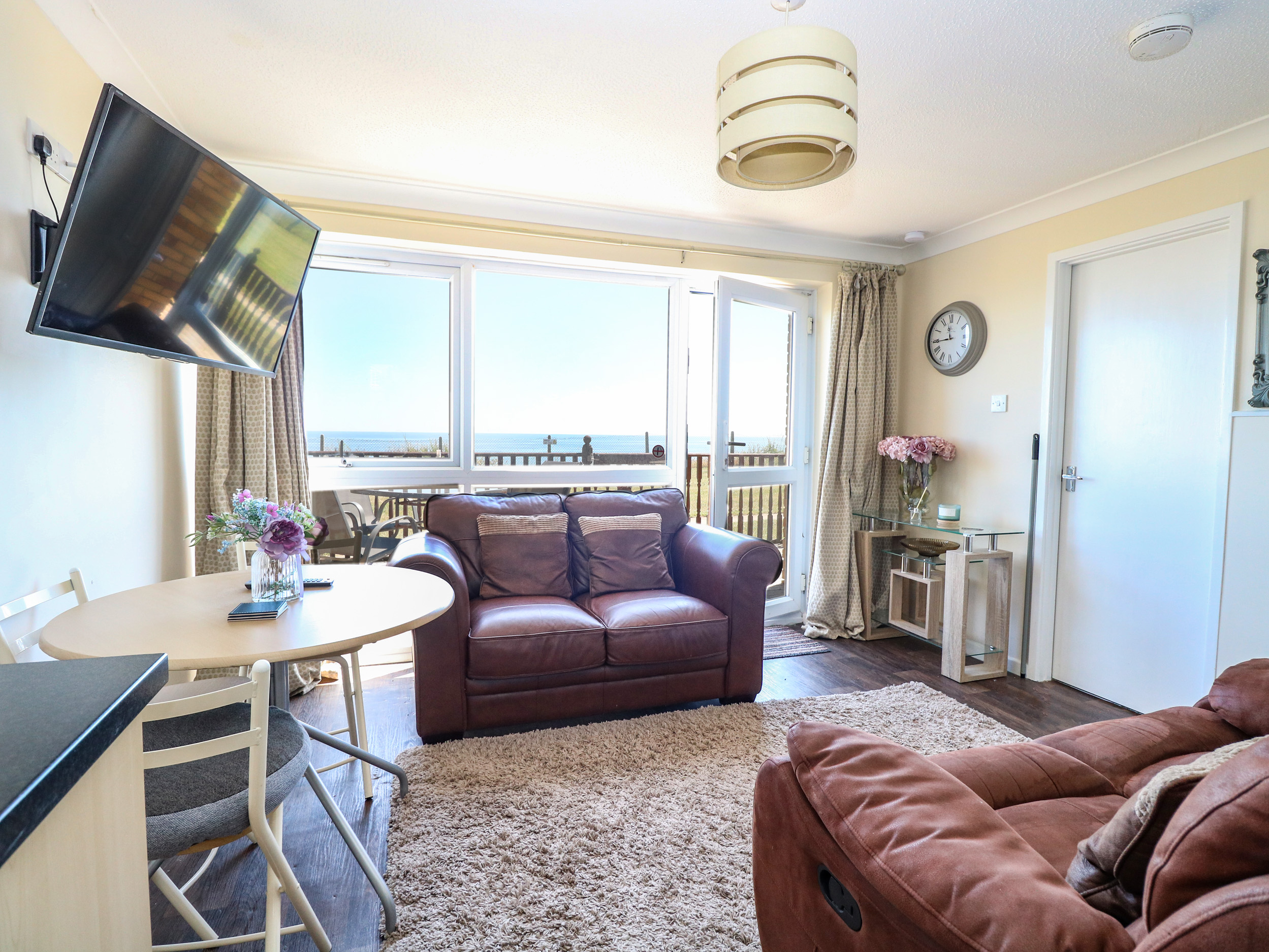 Holiday cottage in Corton, Suffolk - Photo 3