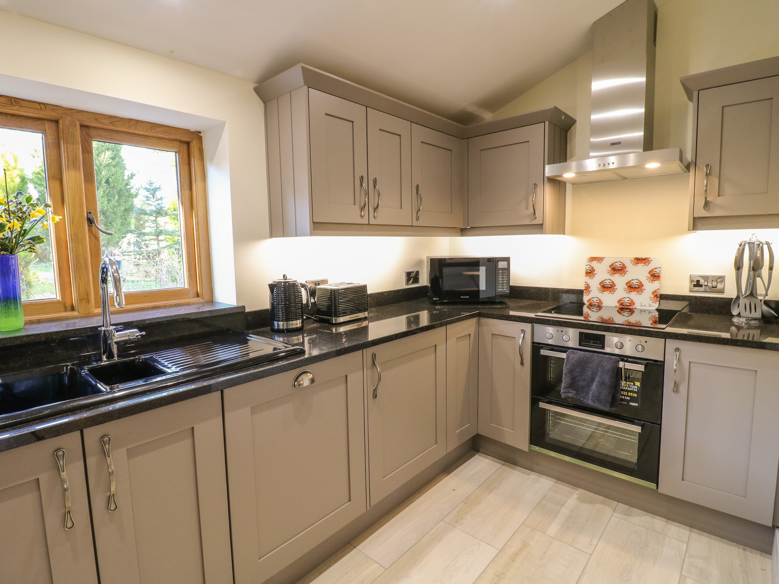 Holiday cottage in Ashbourne, Derbyshire - Photo 10