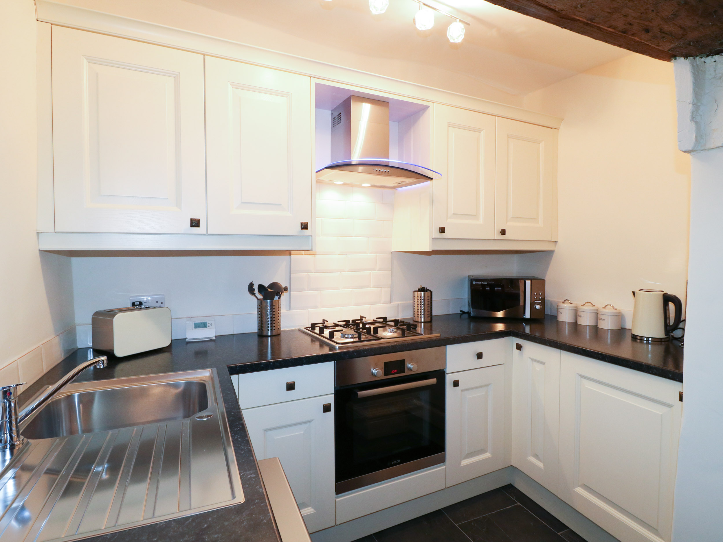 Holiday cottage in Ilkeston, Derbyshire - Photo 9