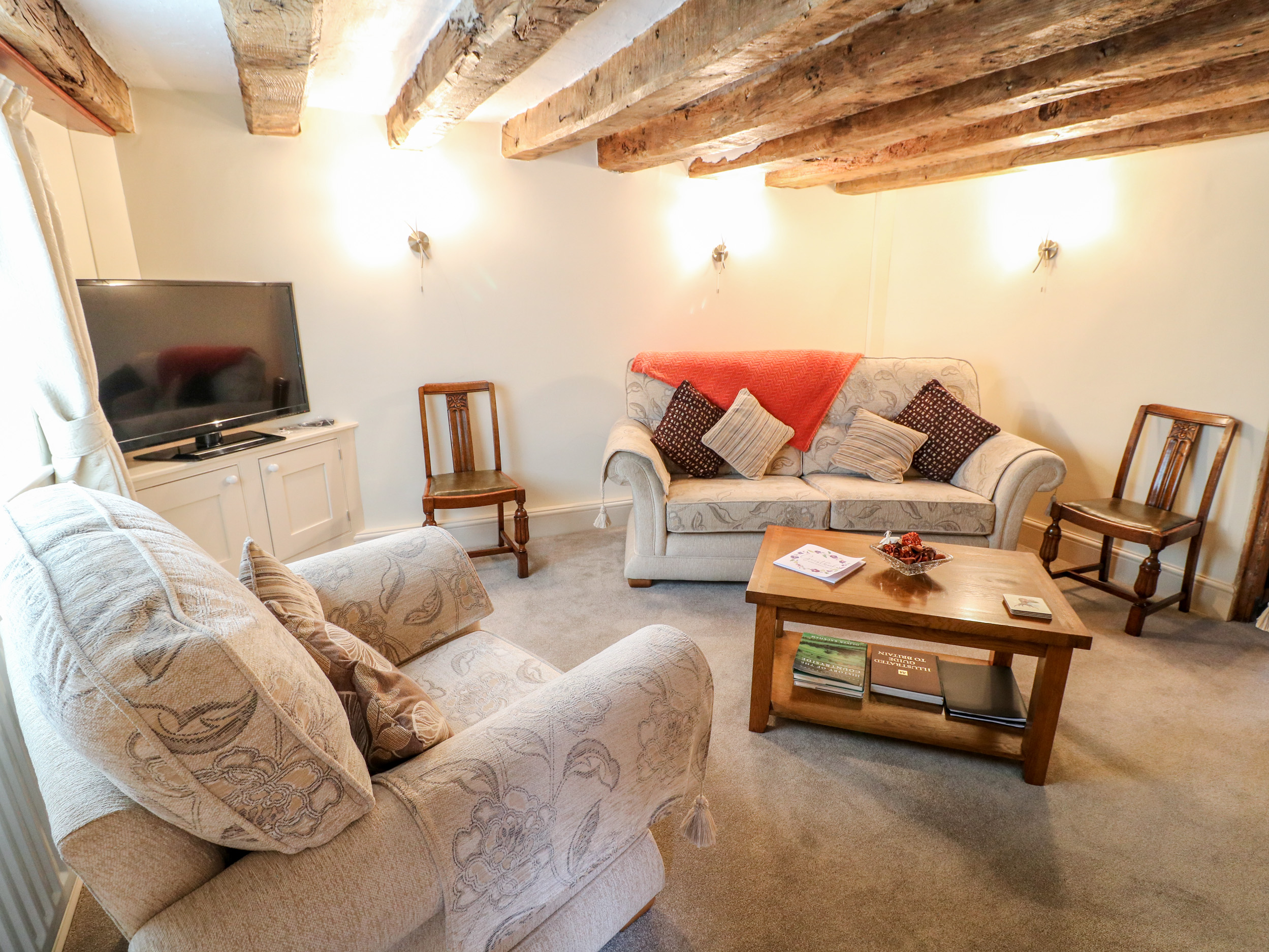 Holiday cottage in Ilkeston, Derbyshire - Photo 4