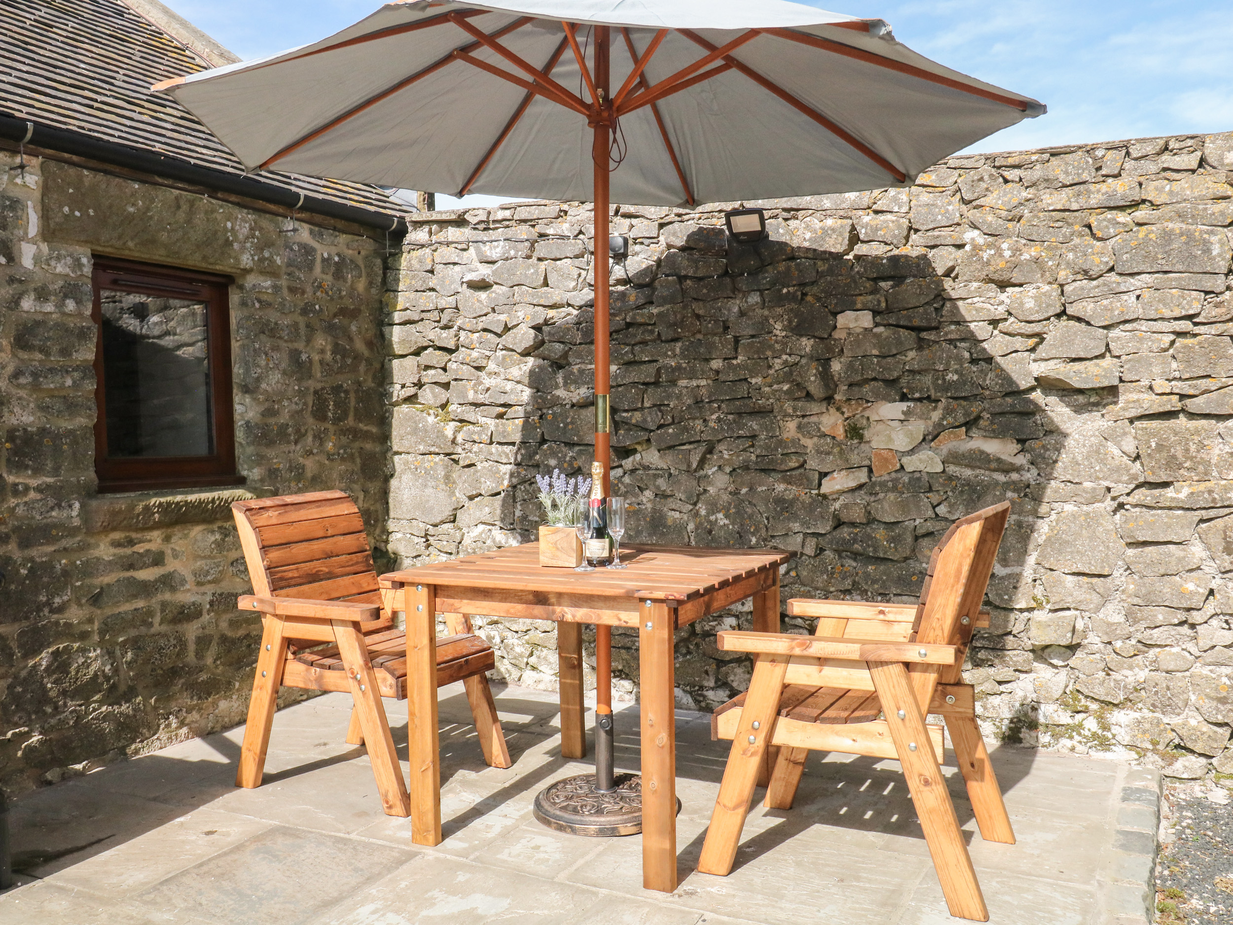 Holiday cottage in Hartington, Derbyshire - Photo 3