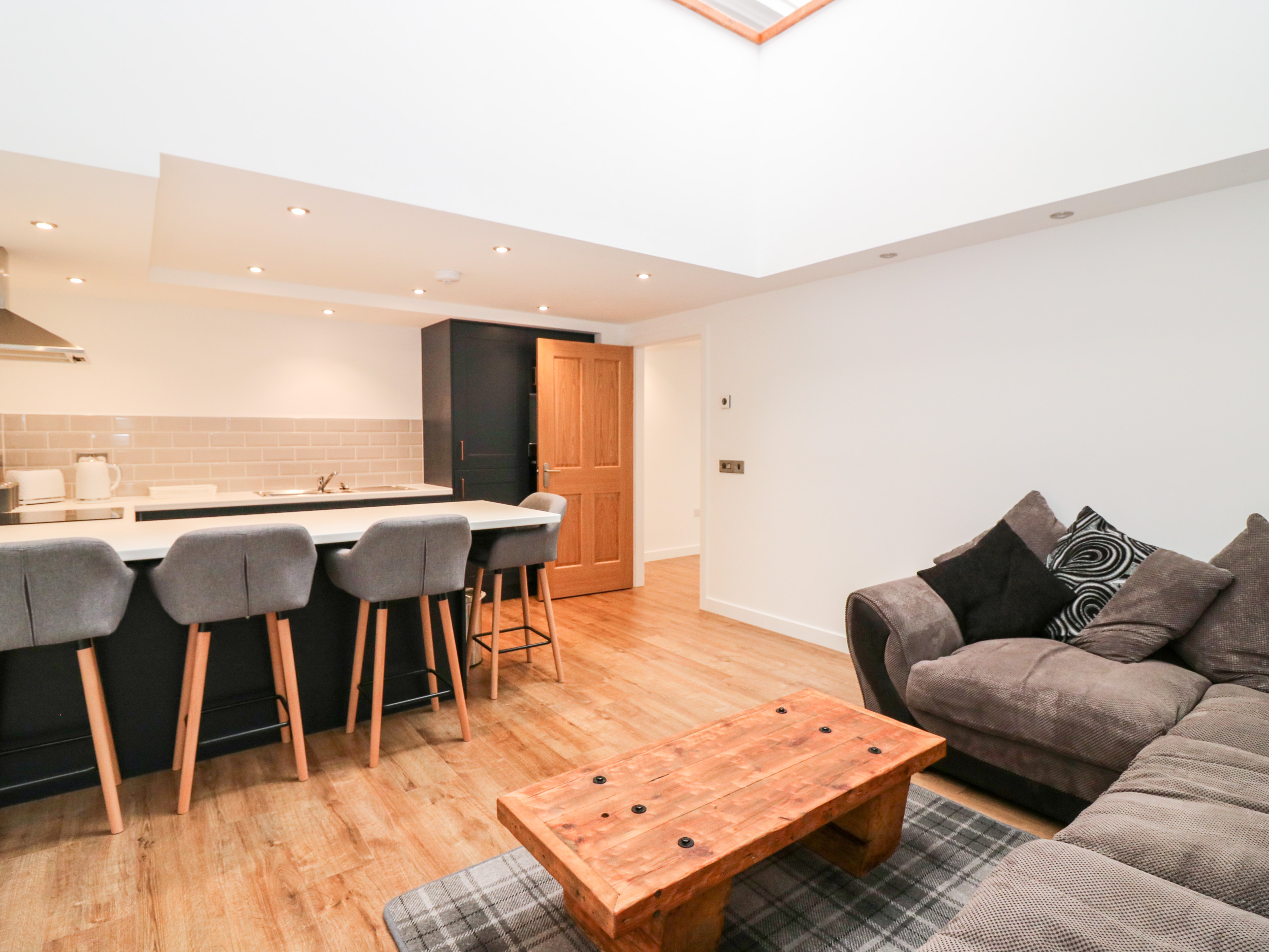The Marriage Room at The Institute Executive Apartments - Sleeps 5