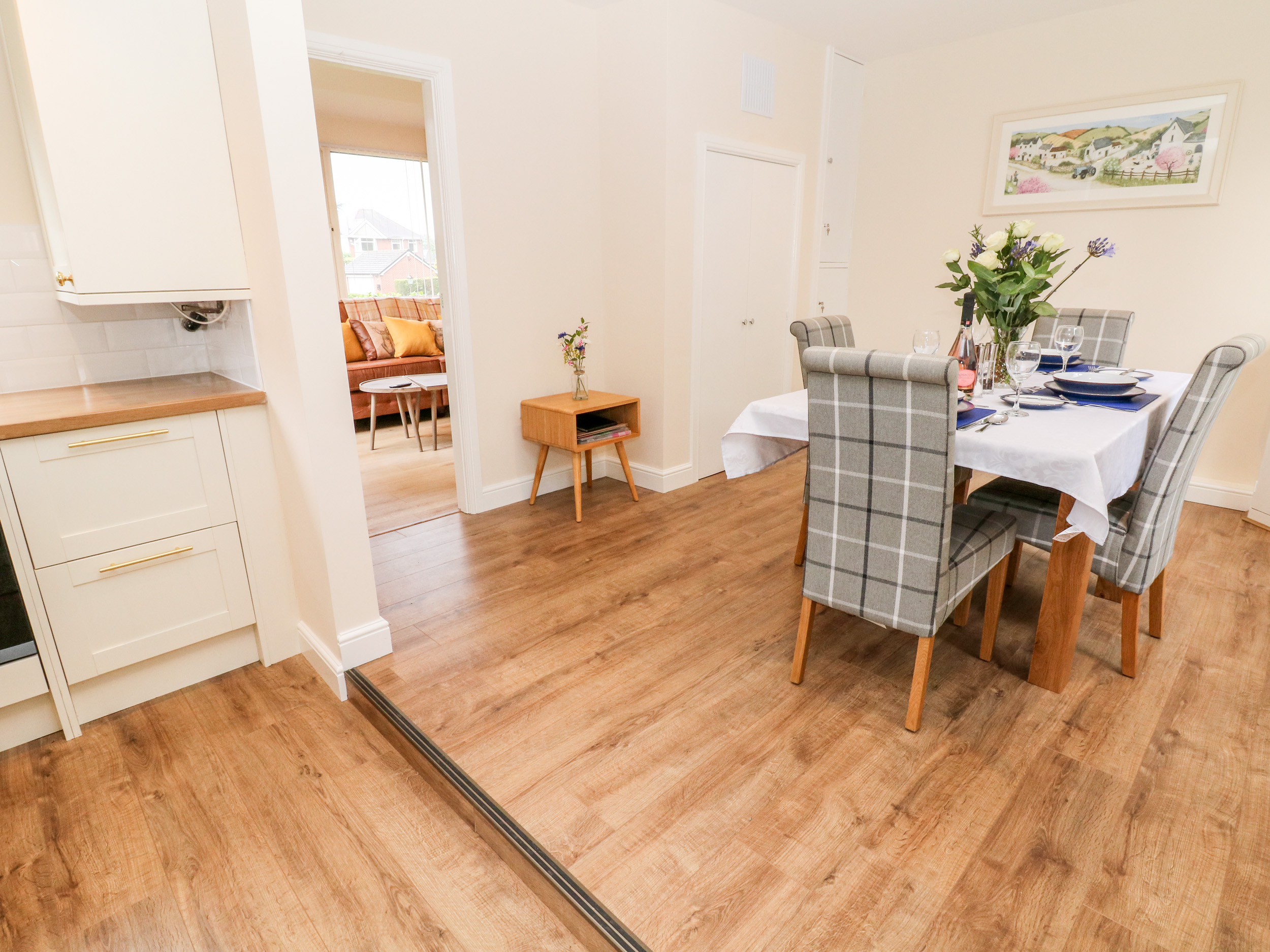 Holiday cottage in Wingerworth, Derbyshire - Photo 7