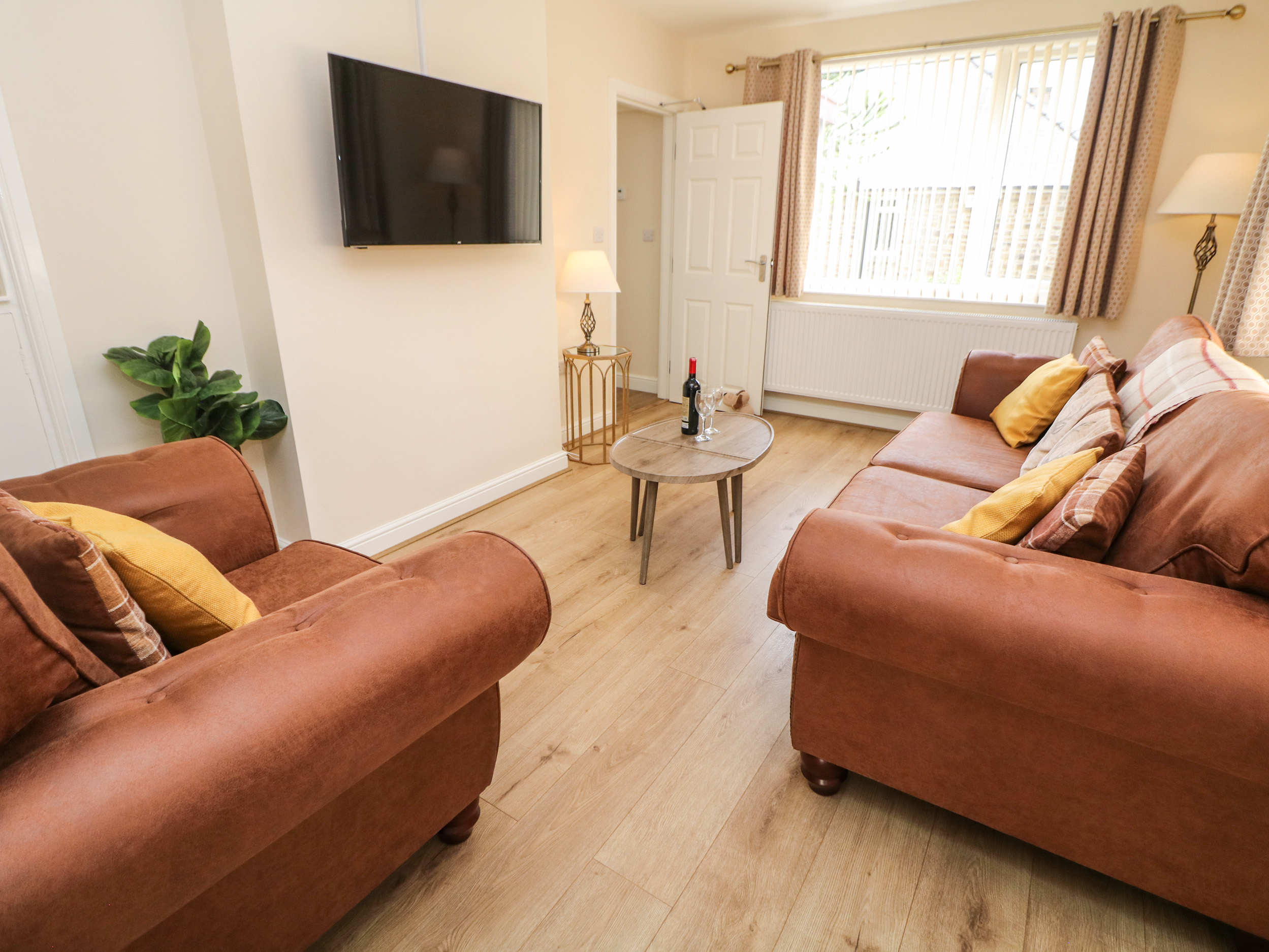 Holiday cottage in Wingerworth, Derbyshire - Photo 3