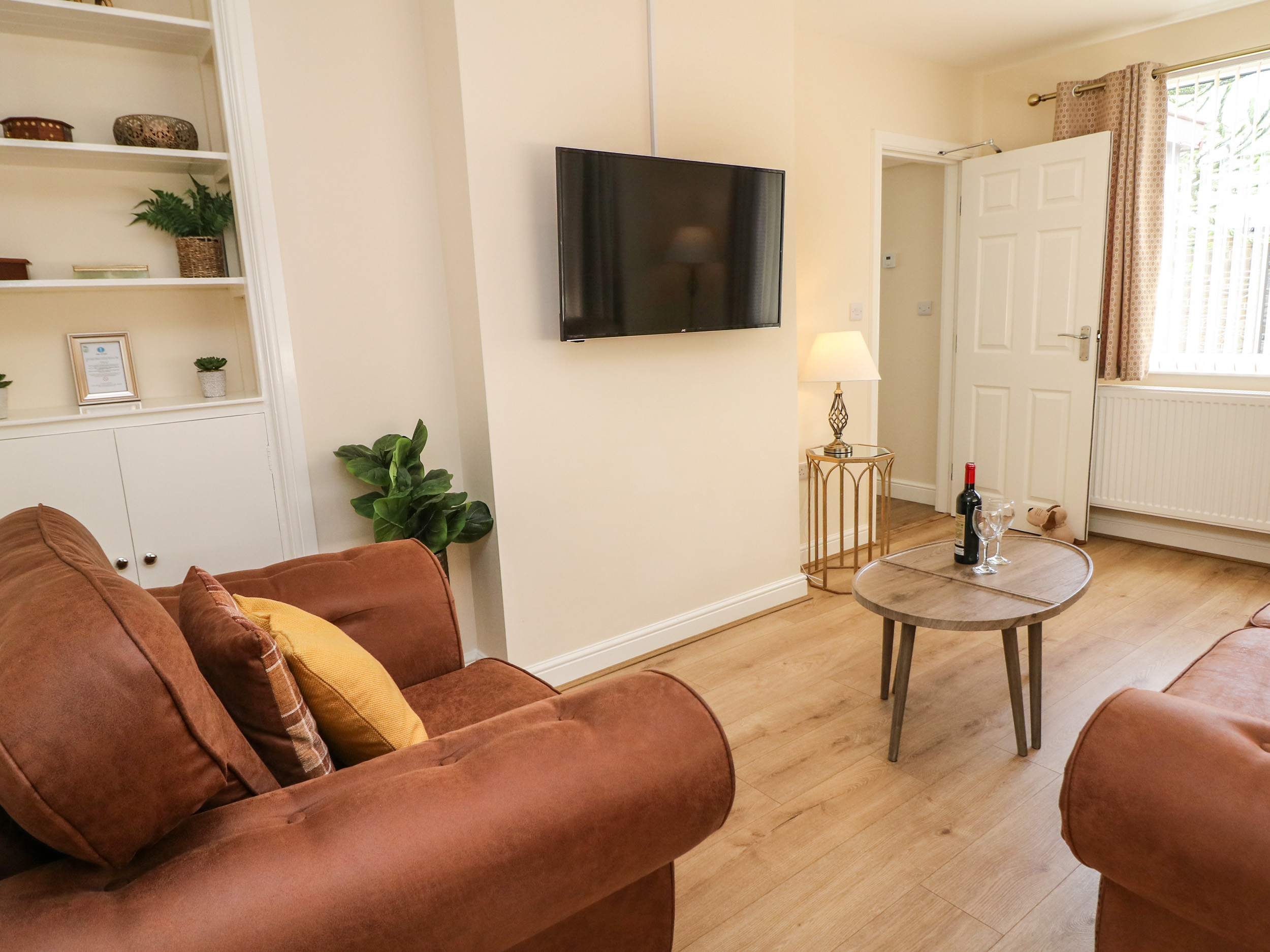 Holiday cottage in Wingerworth, Derbyshire - Photo 4