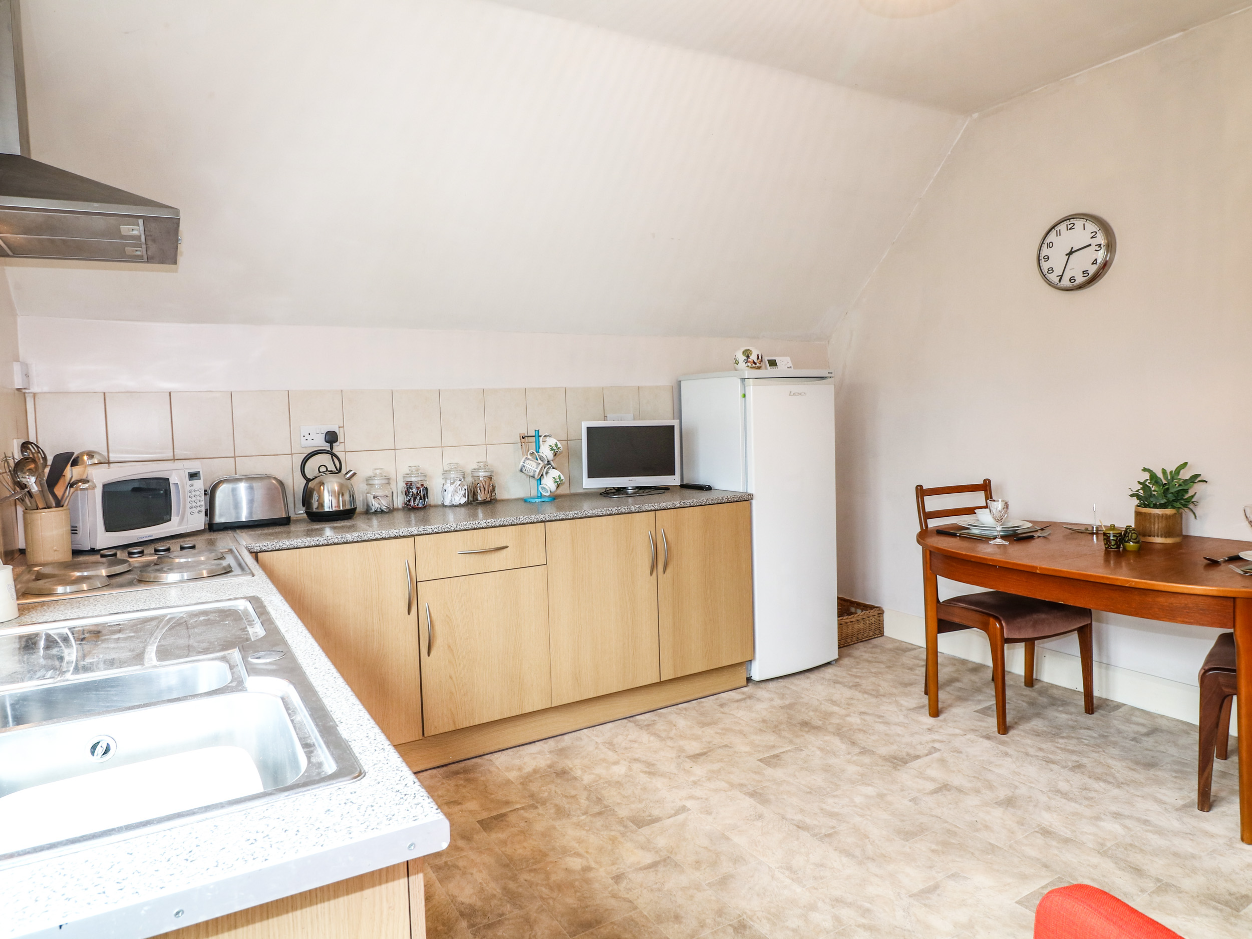 Holiday cottage in Doveridge, Derbyshire - Photo 8
