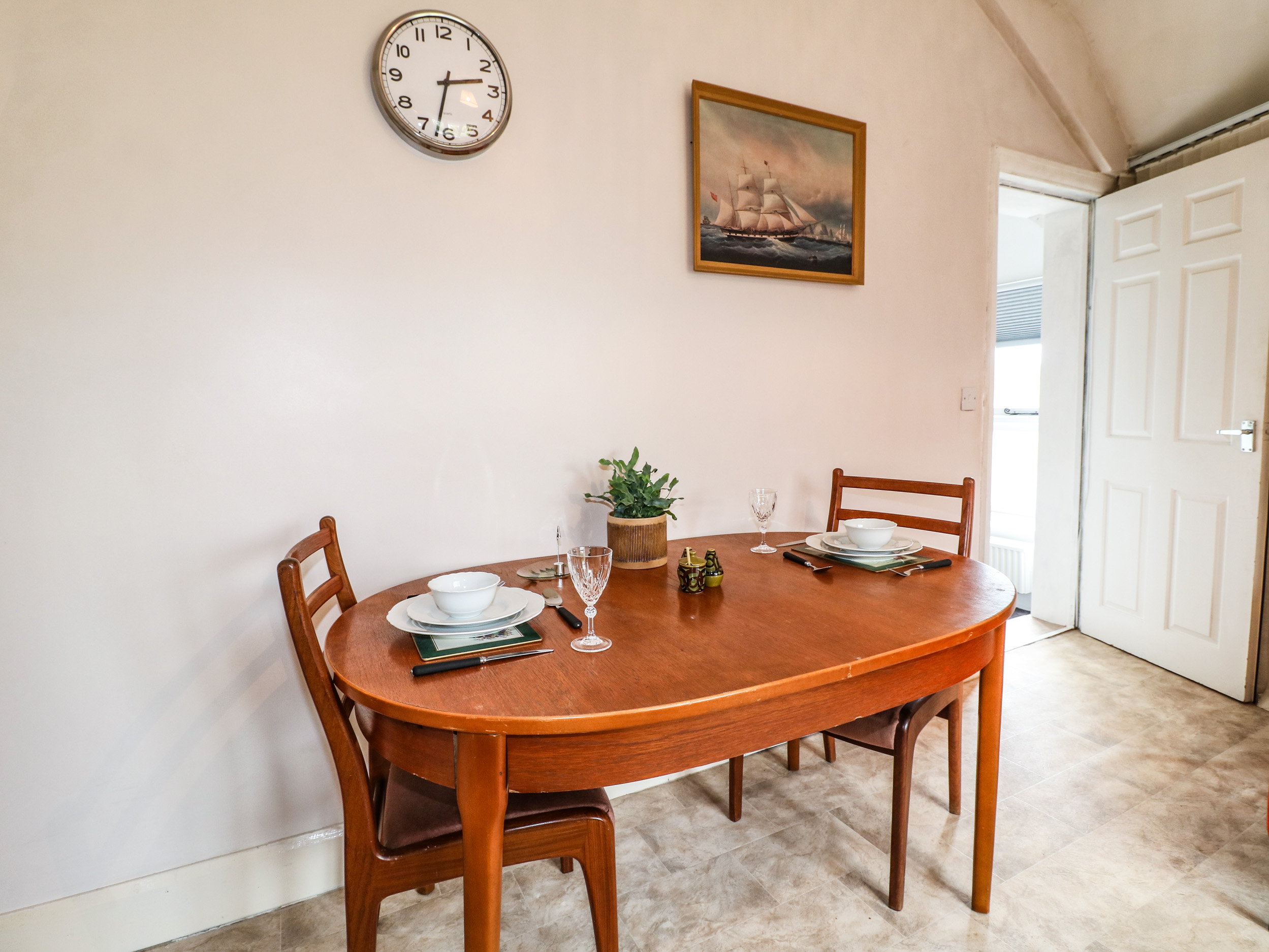 Holiday cottage in Doveridge, Derbyshire - Photo 9