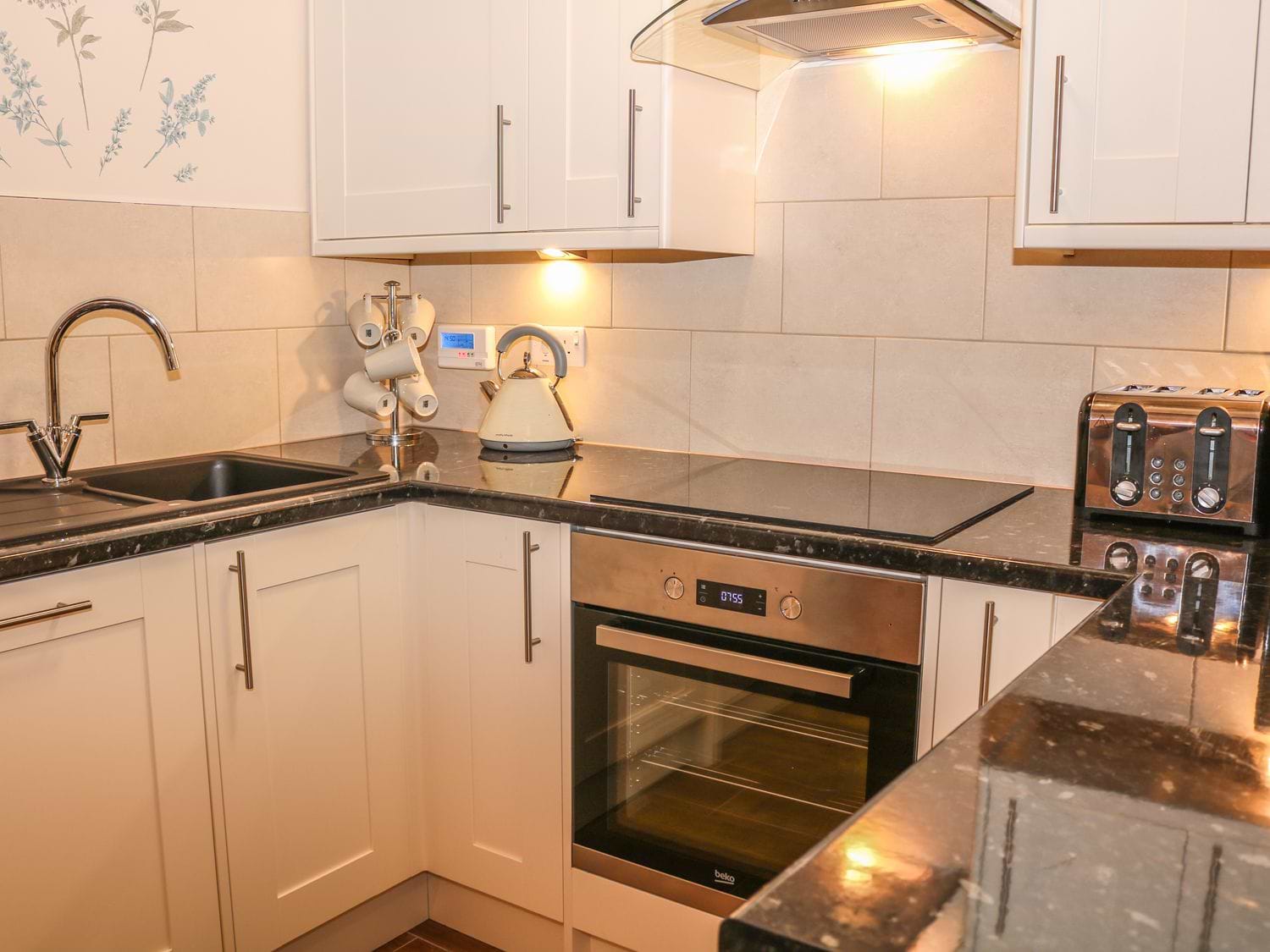 Holiday cottage in Buxton, Derbyshire - Photo 6