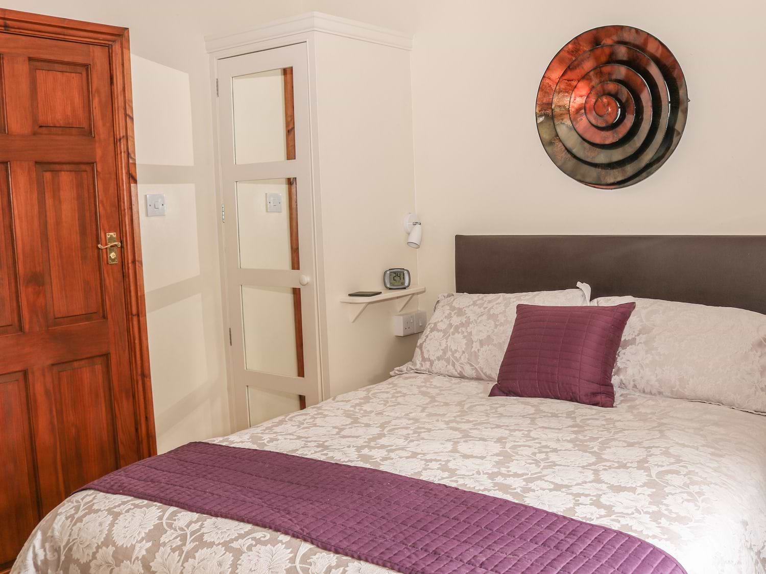 Holiday cottage in Buxton, Derbyshire - Photo 7