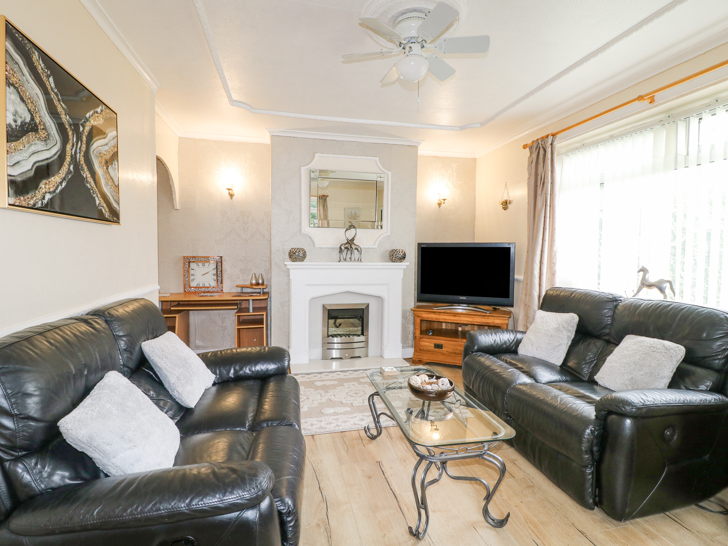 Holiday cottage in Hollingwood, Derbyshire - Photo 5