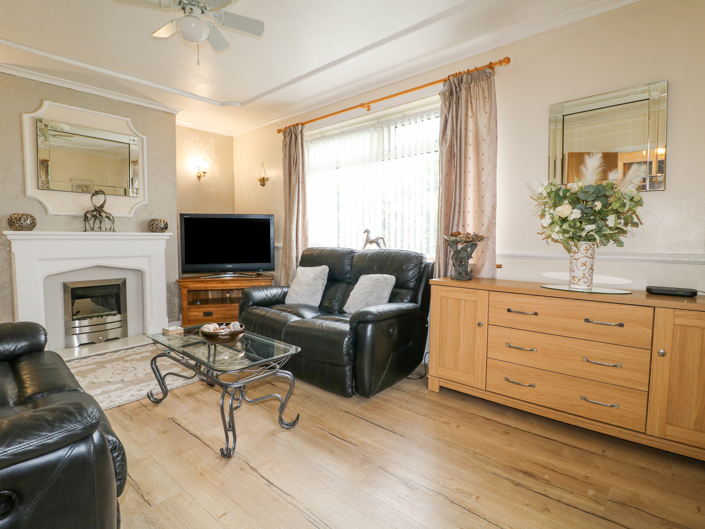 Holiday cottage in Hollingwood, Derbyshire - Photo 6