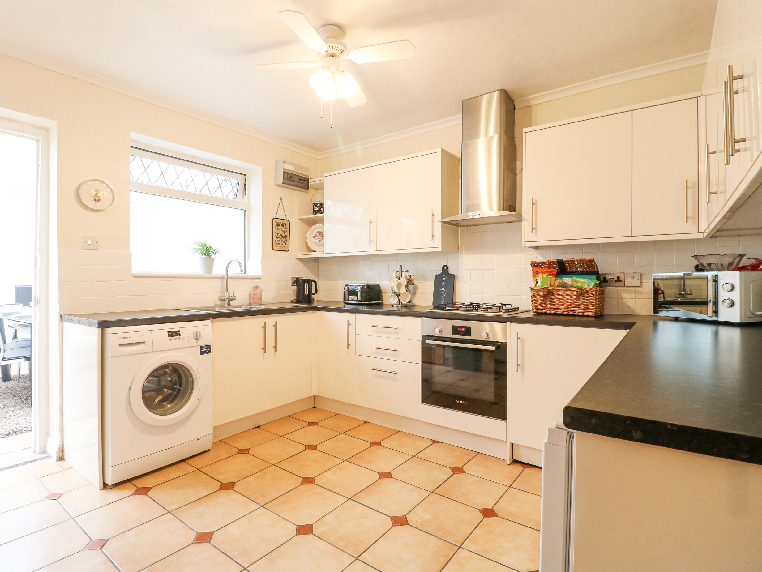Holiday cottage in Hollingwood, Derbyshire - Photo 11
