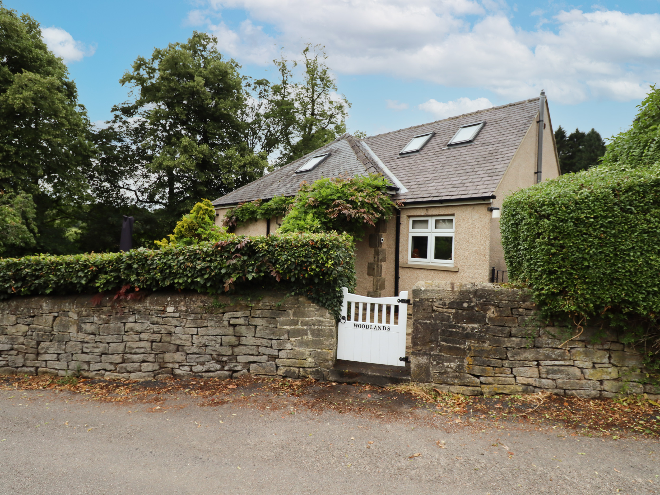 Holiday cottage in Darley Dale, Derbyshire - Photo 1