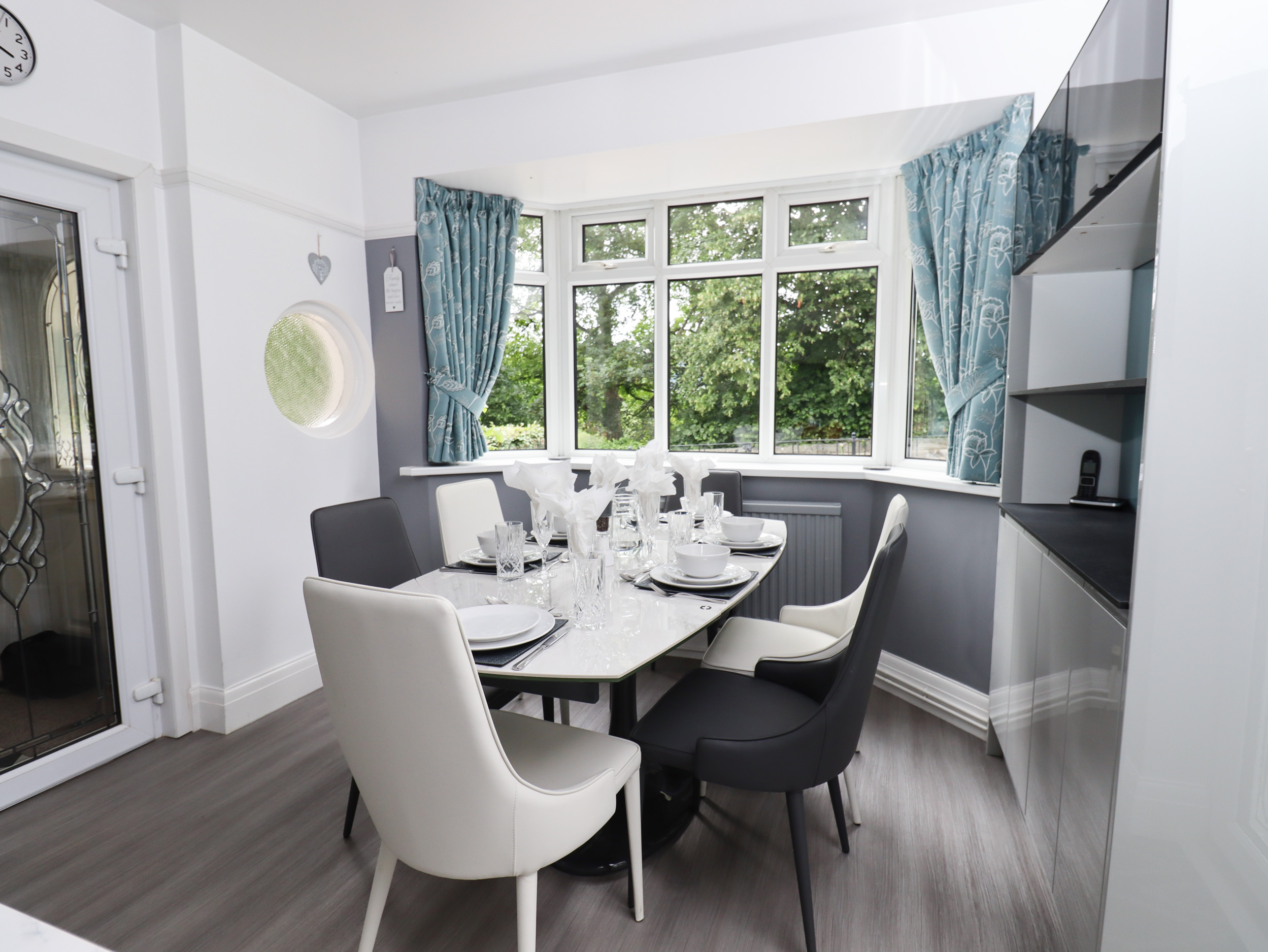 Holiday cottage in Darley Dale, Derbyshire - Photo 11