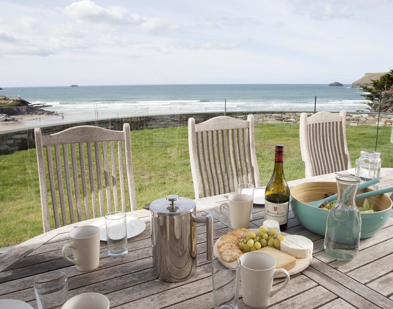 The White House - Sleeps 12