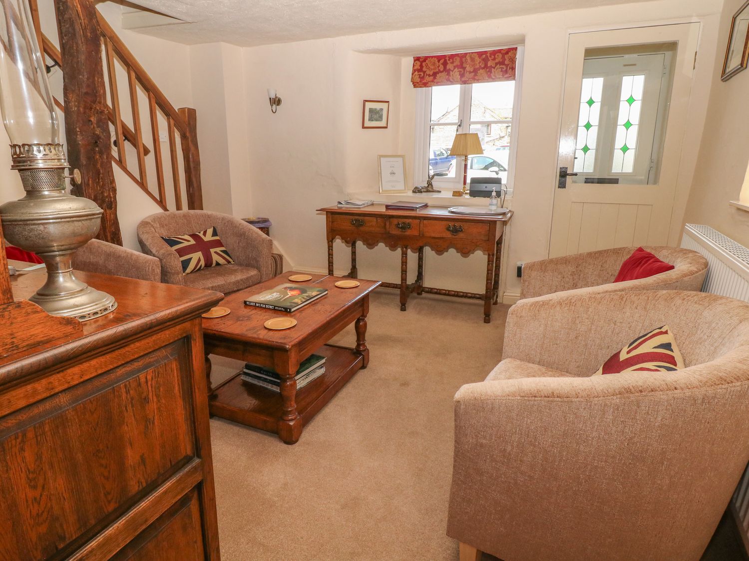 Holiday cottage in Castleton, Derbyshire - Photo 2