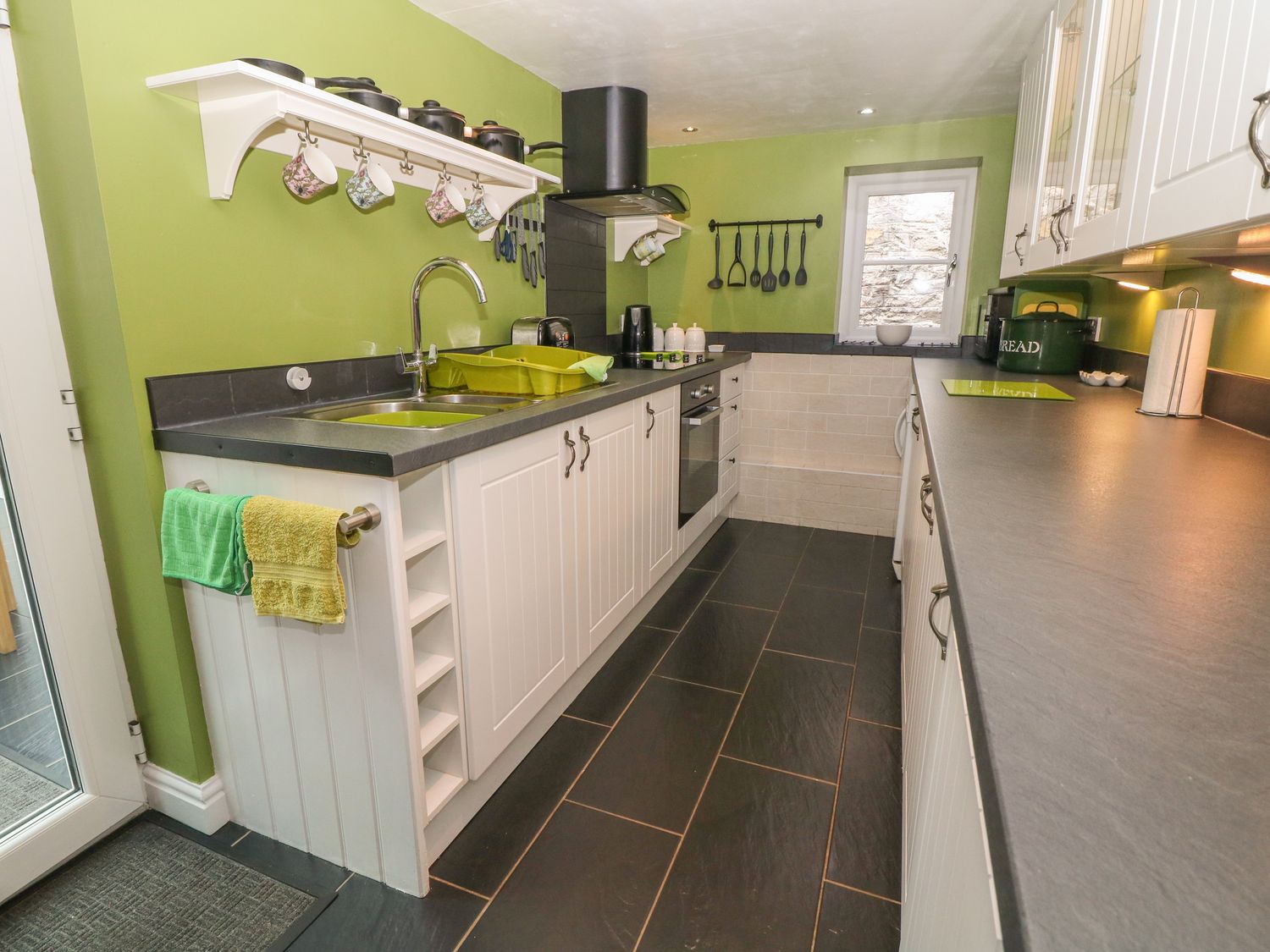 Holiday cottage in Castleton, Derbyshire - Photo 9