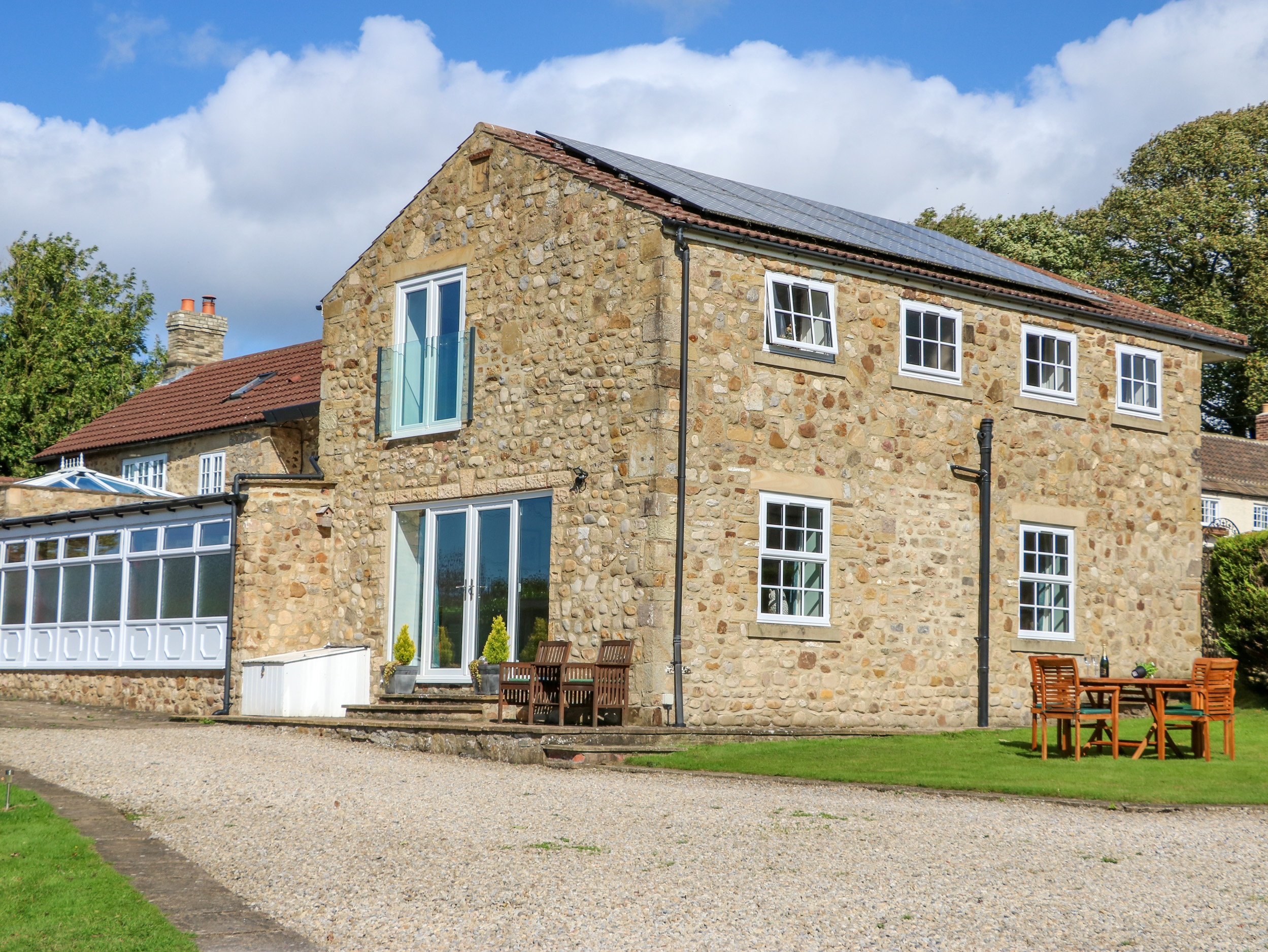 Holiday cottage, Patrick Brompton ()