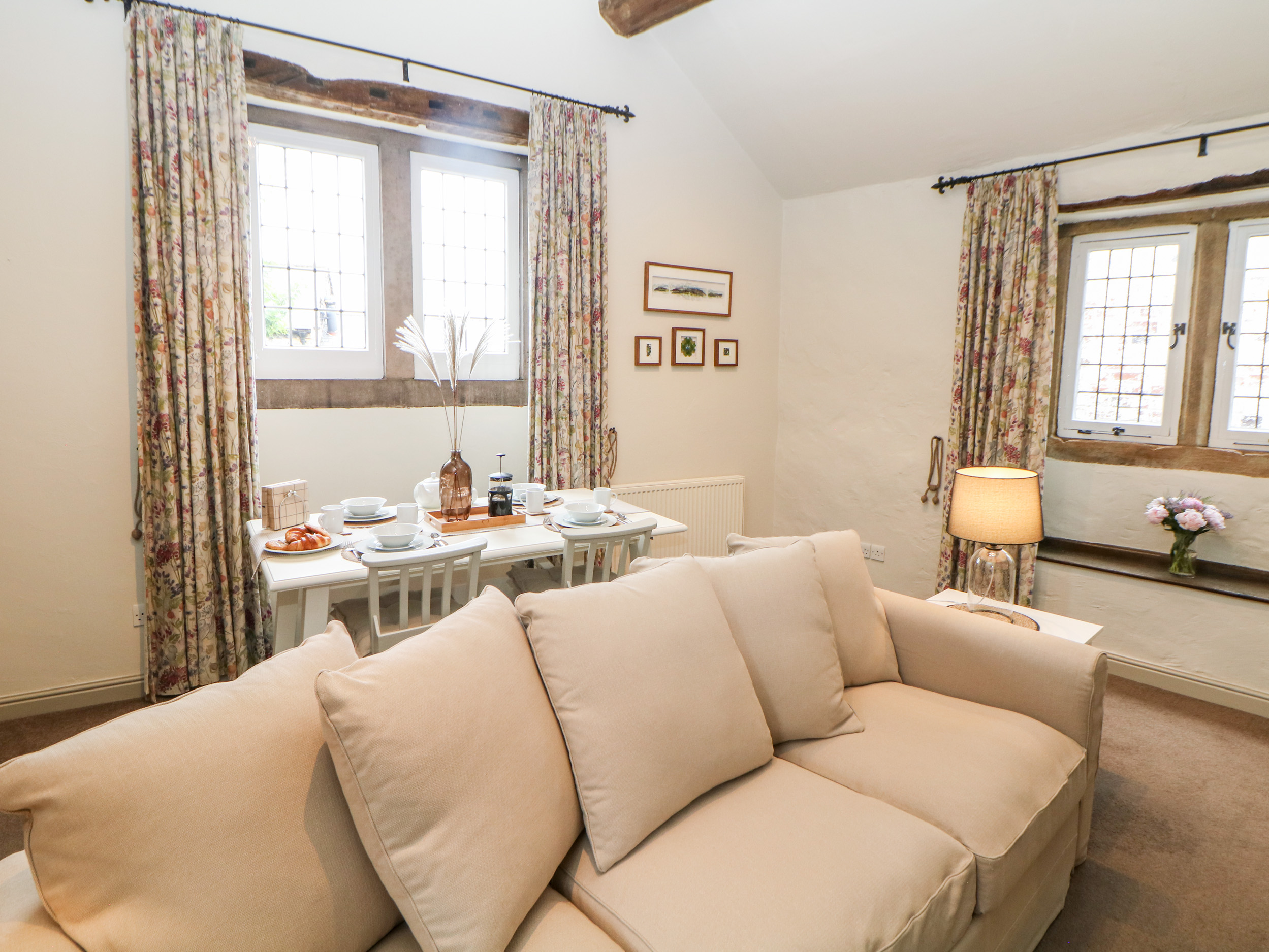 Holiday cottage in Bakewell, Derbyshire - Photo 8
