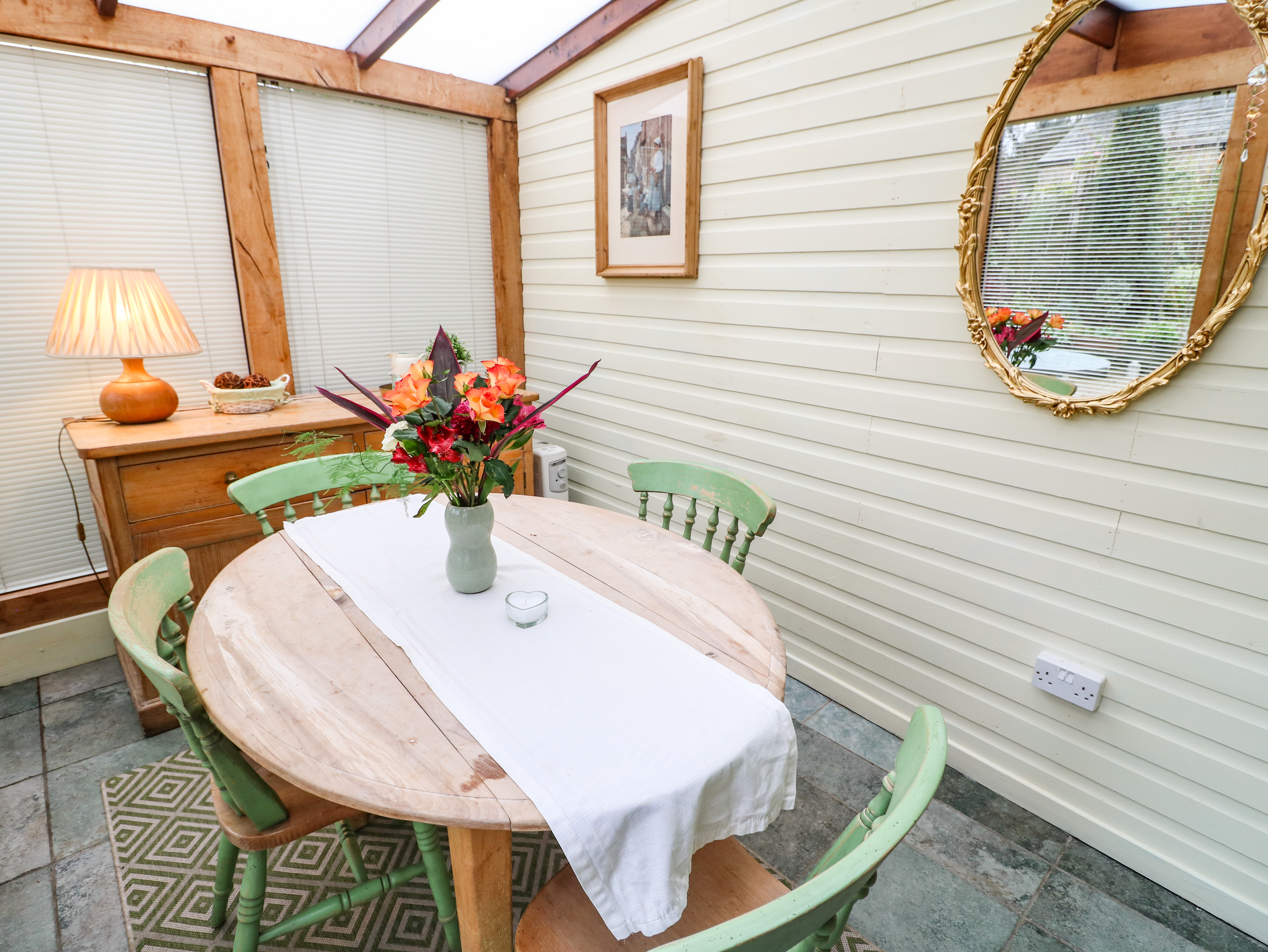 Holiday cottage in Chesterfield, Derbyshire - Photo 5