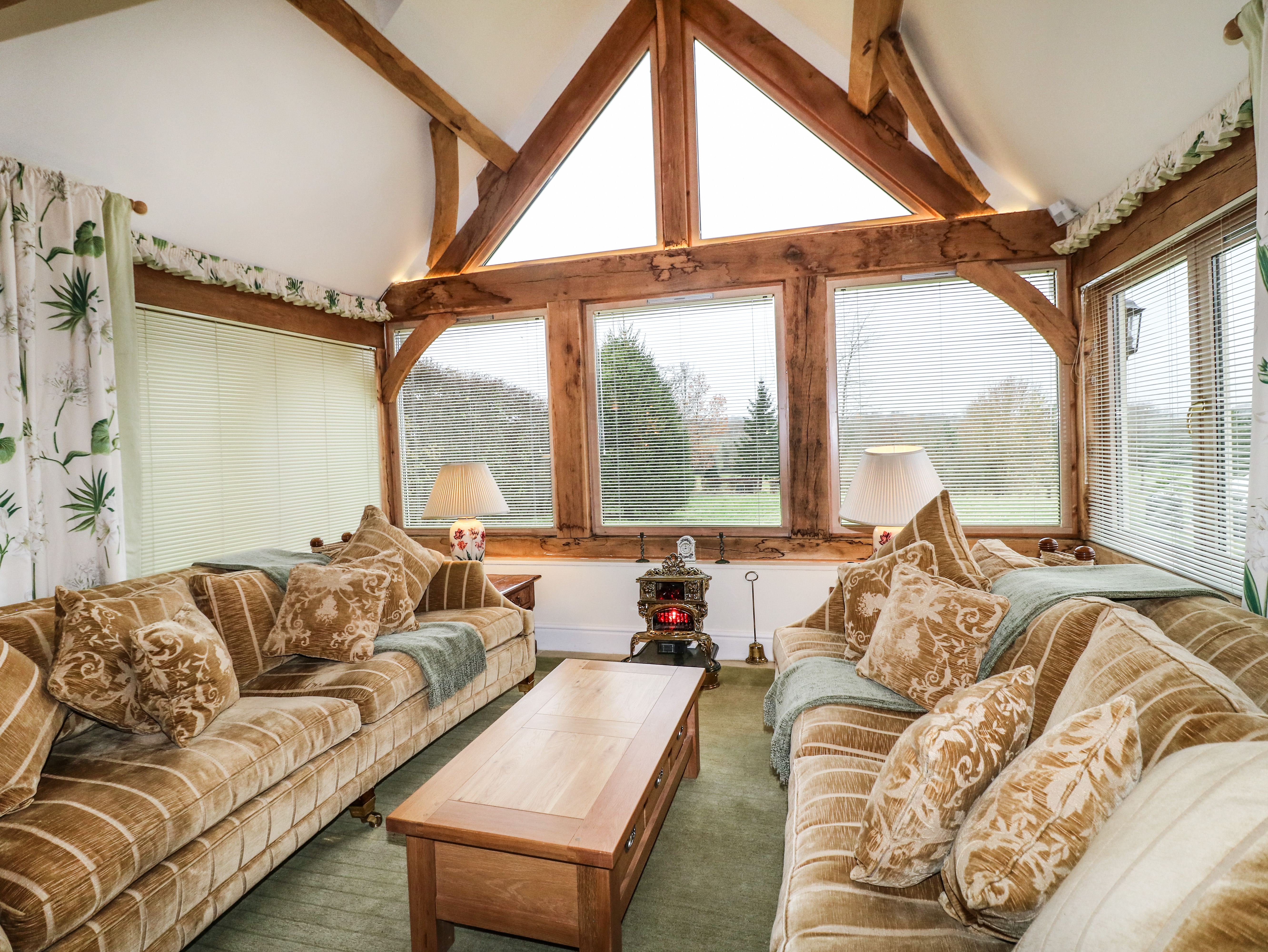 Holiday cottage in Chesterfield, Derbyshire - Photo 9