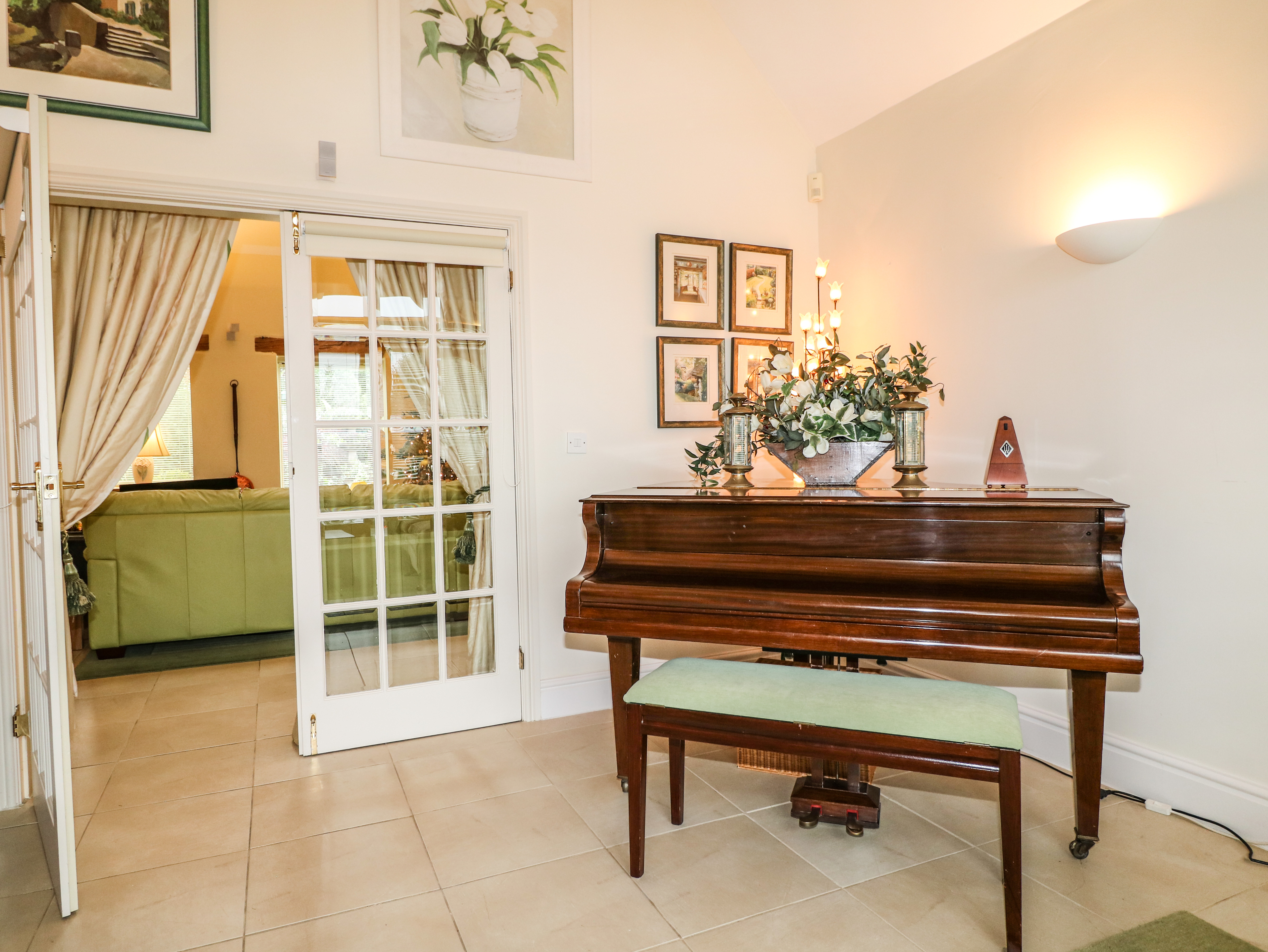 Holiday cottage in Chesterfield, Derbyshire - Photo 10