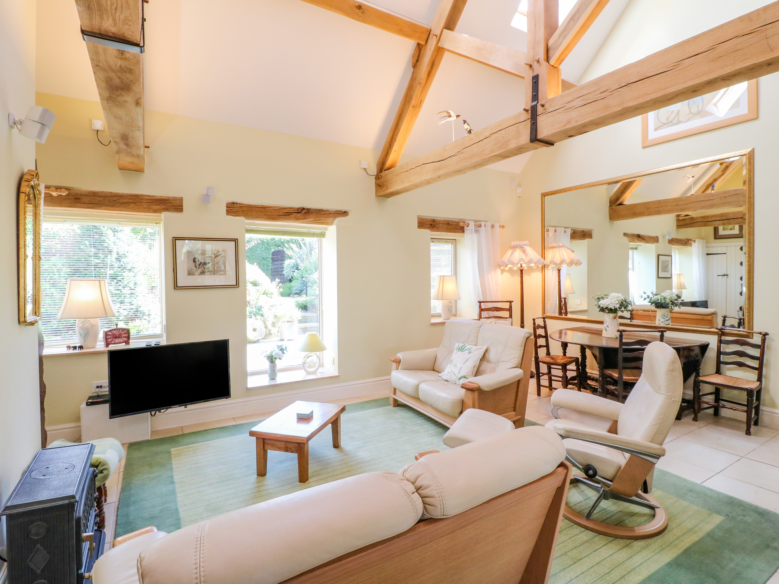 Holiday cottage in Chesterfield, Derbyshire - Photo 11