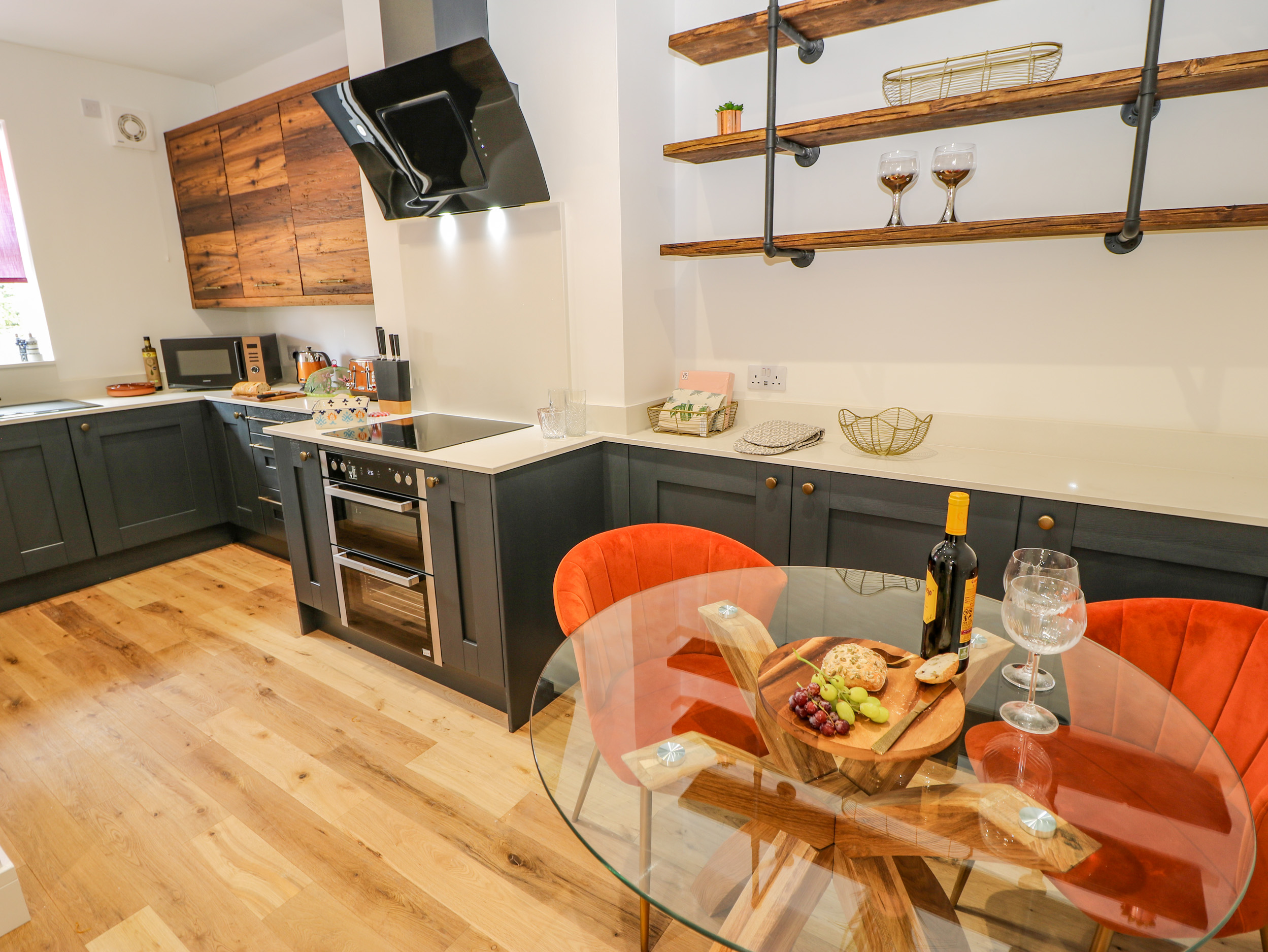 Holiday cottage, Edwinstowe (23a High Street)