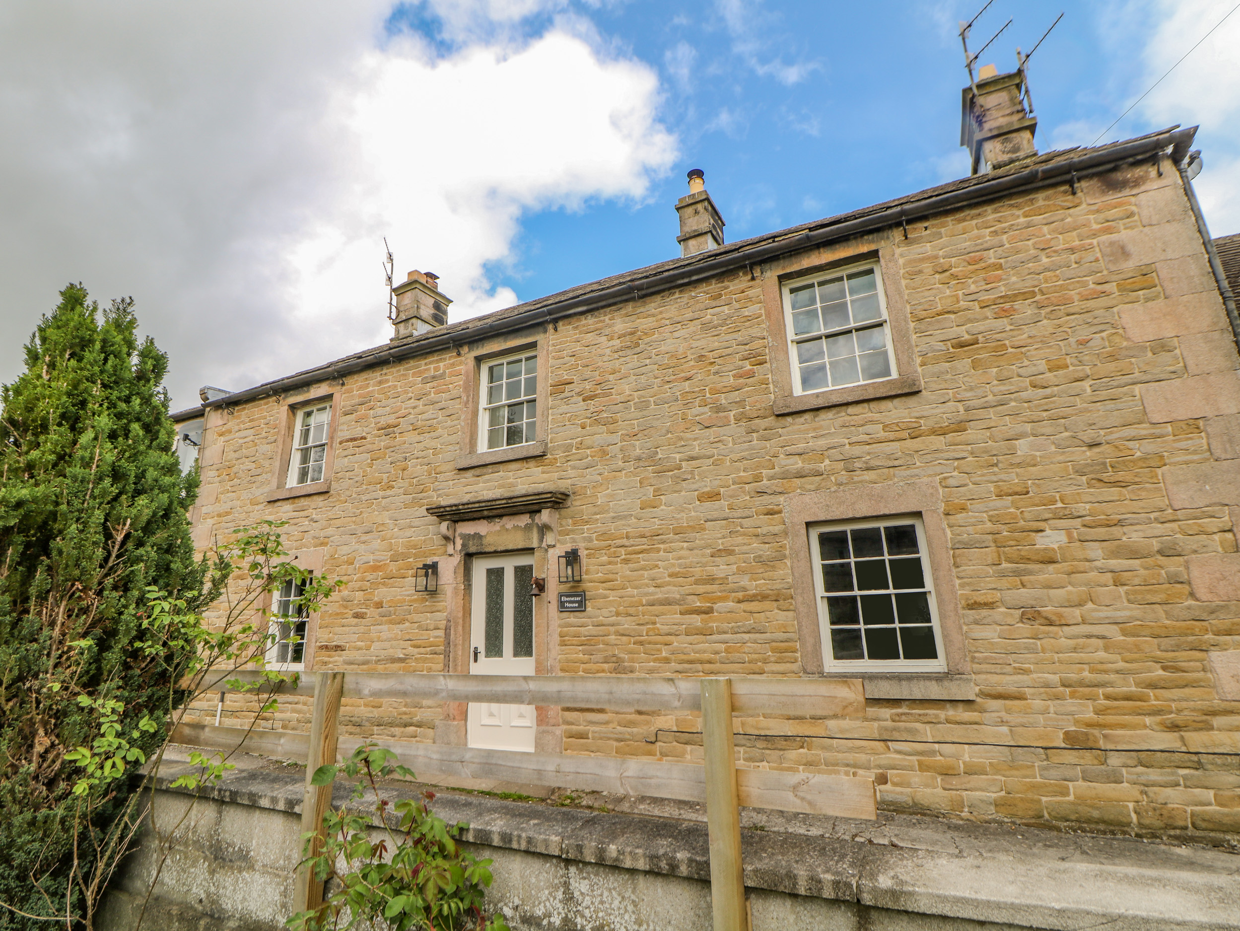 Holiday cottage in Hope, Derbyshire - Photo 1