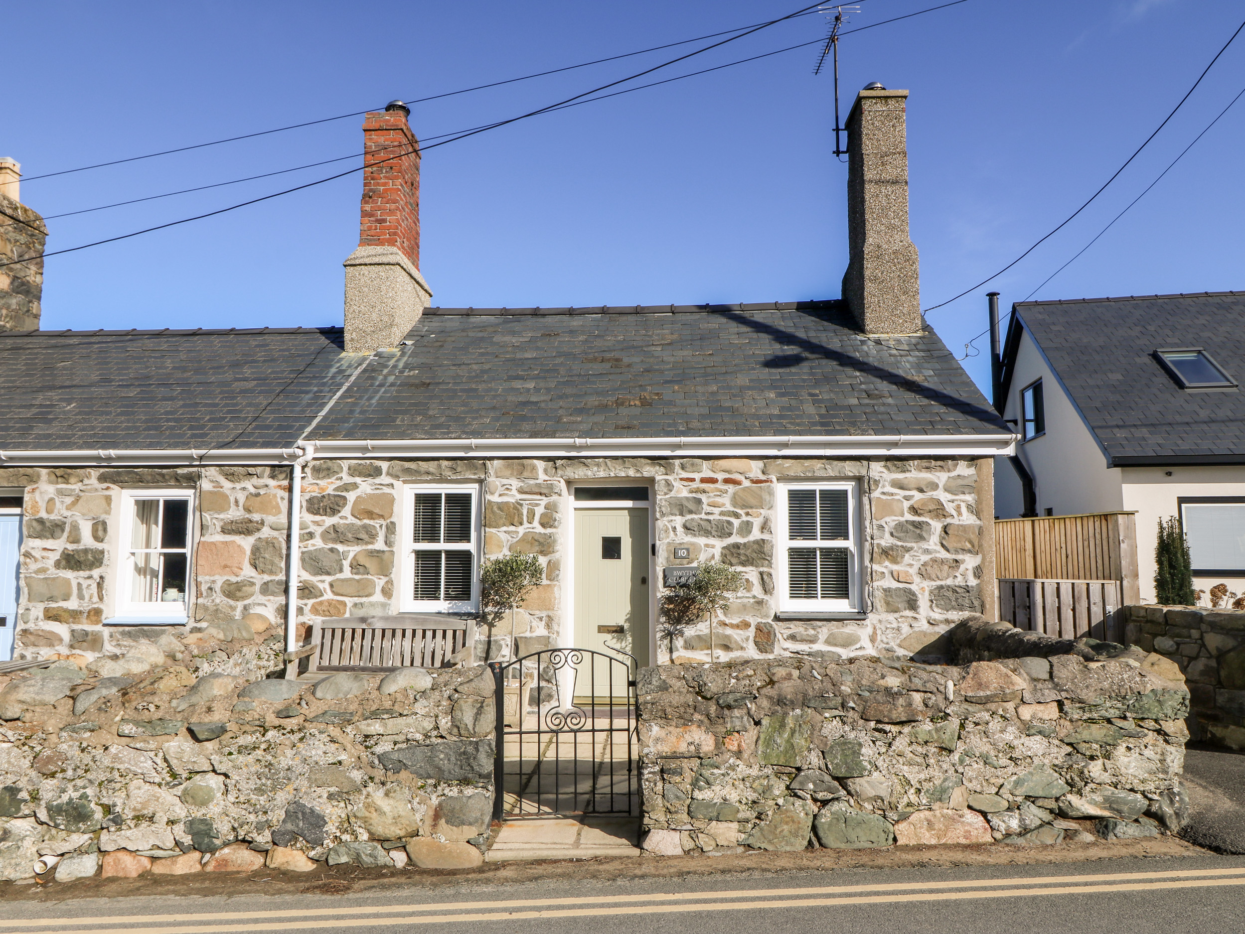 Bwthyn Cerrig Man (Pebble Cottage)