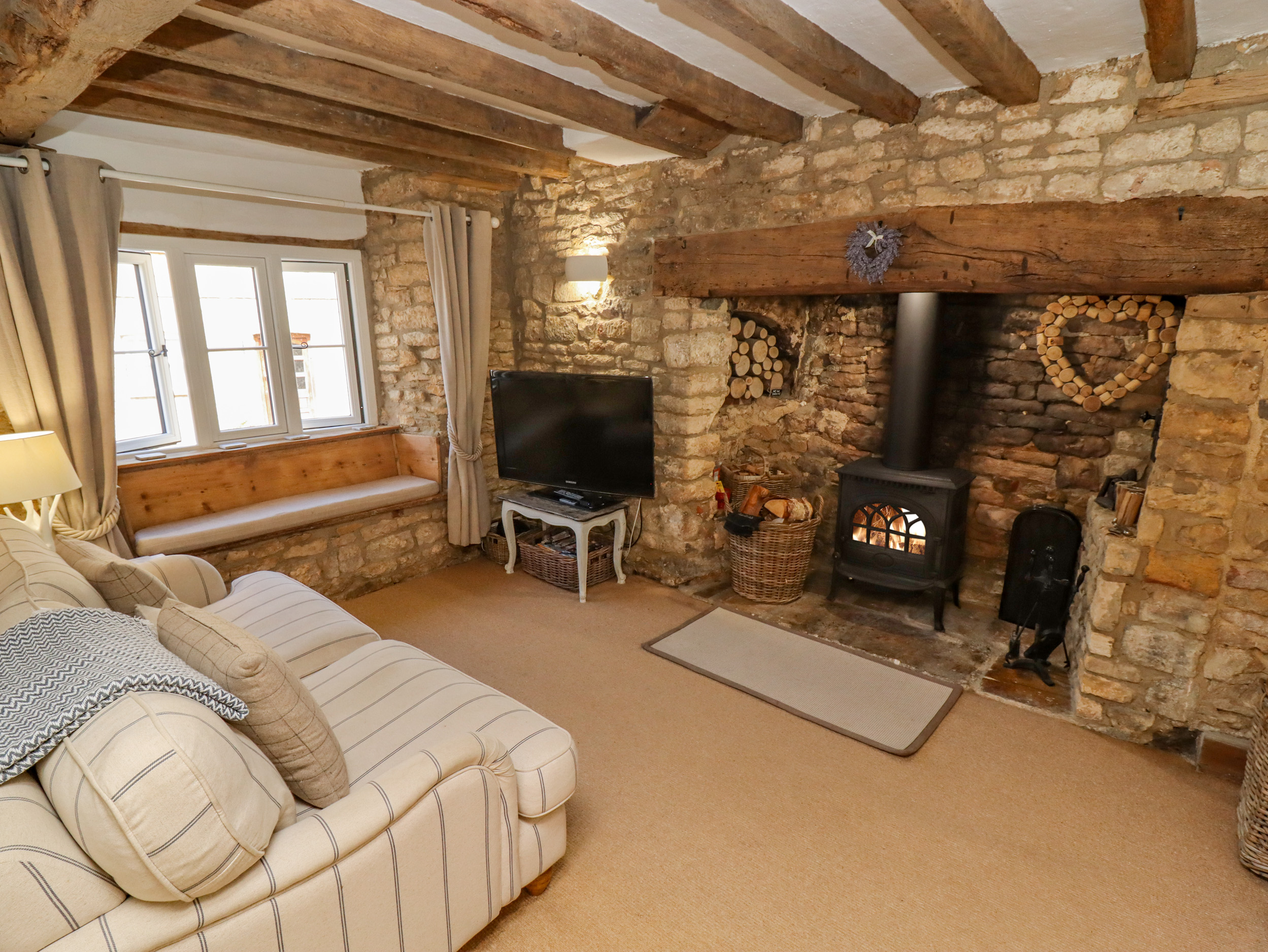 Holiday cottage in Chipping Norton, Oxfordshire - Photo 4