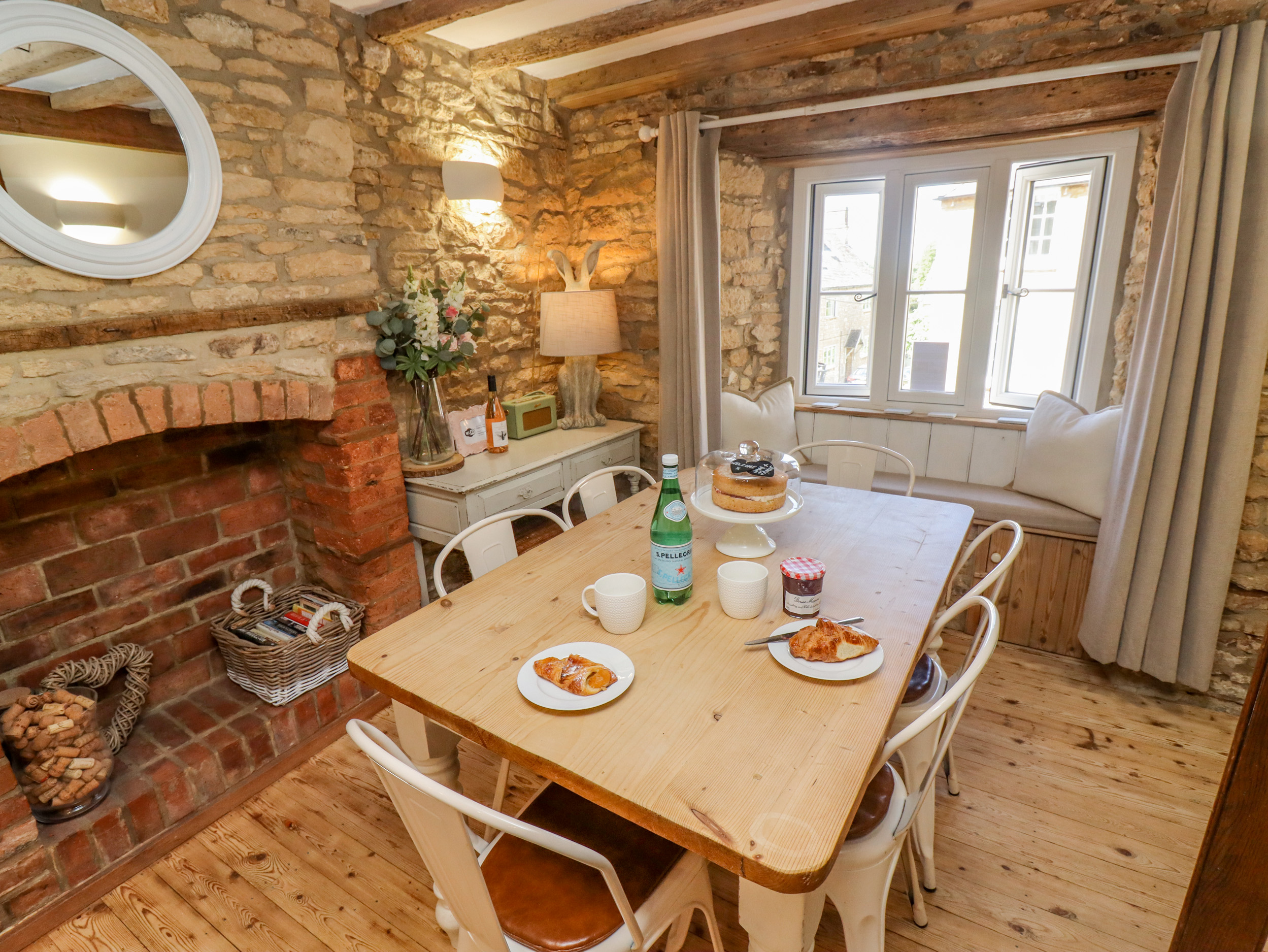 Holiday cottage in Chipping Norton, Oxfordshire - Photo 8