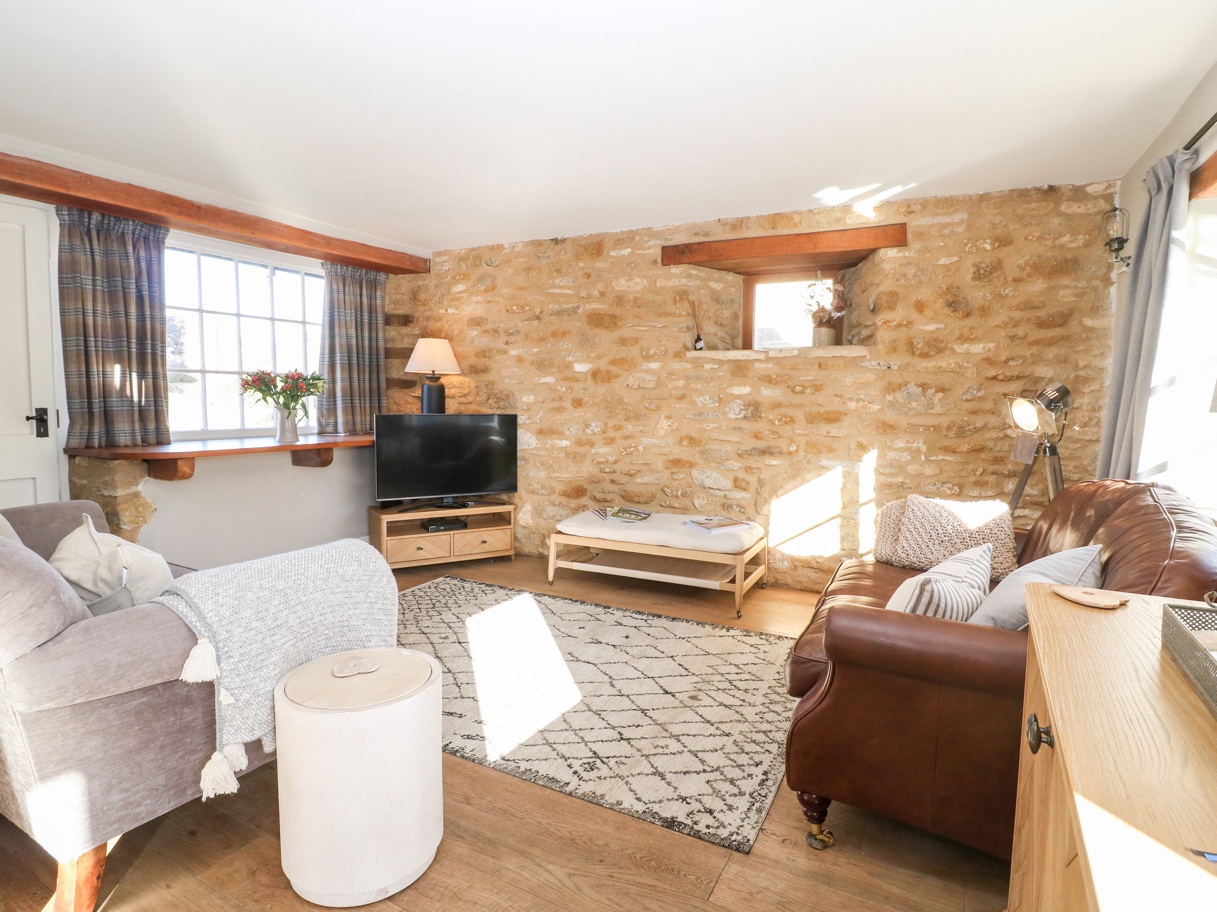Holiday cottage in Kingham, Oxfordshire - Photo 3