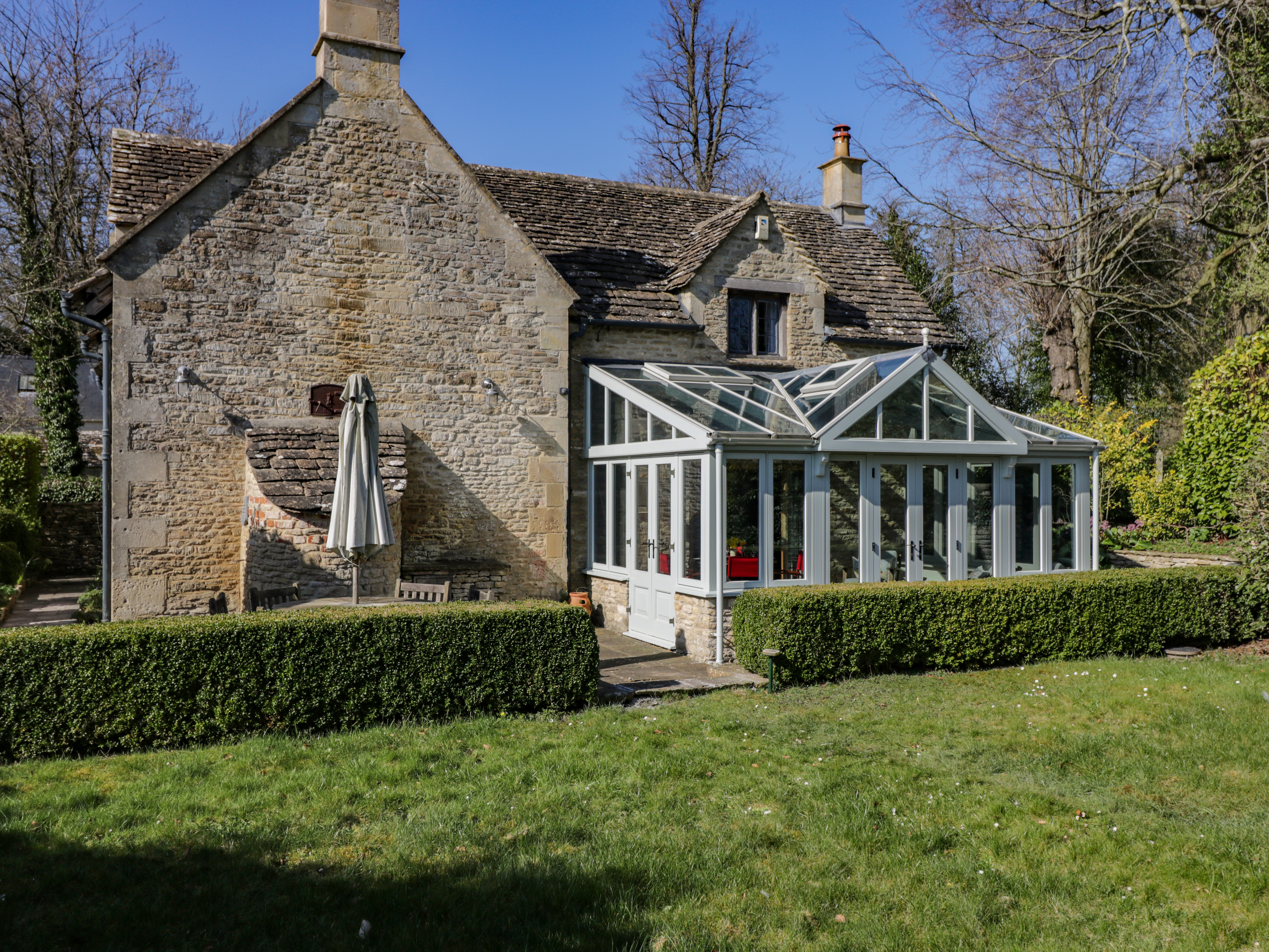 Rose Cottage - Sleeps 6