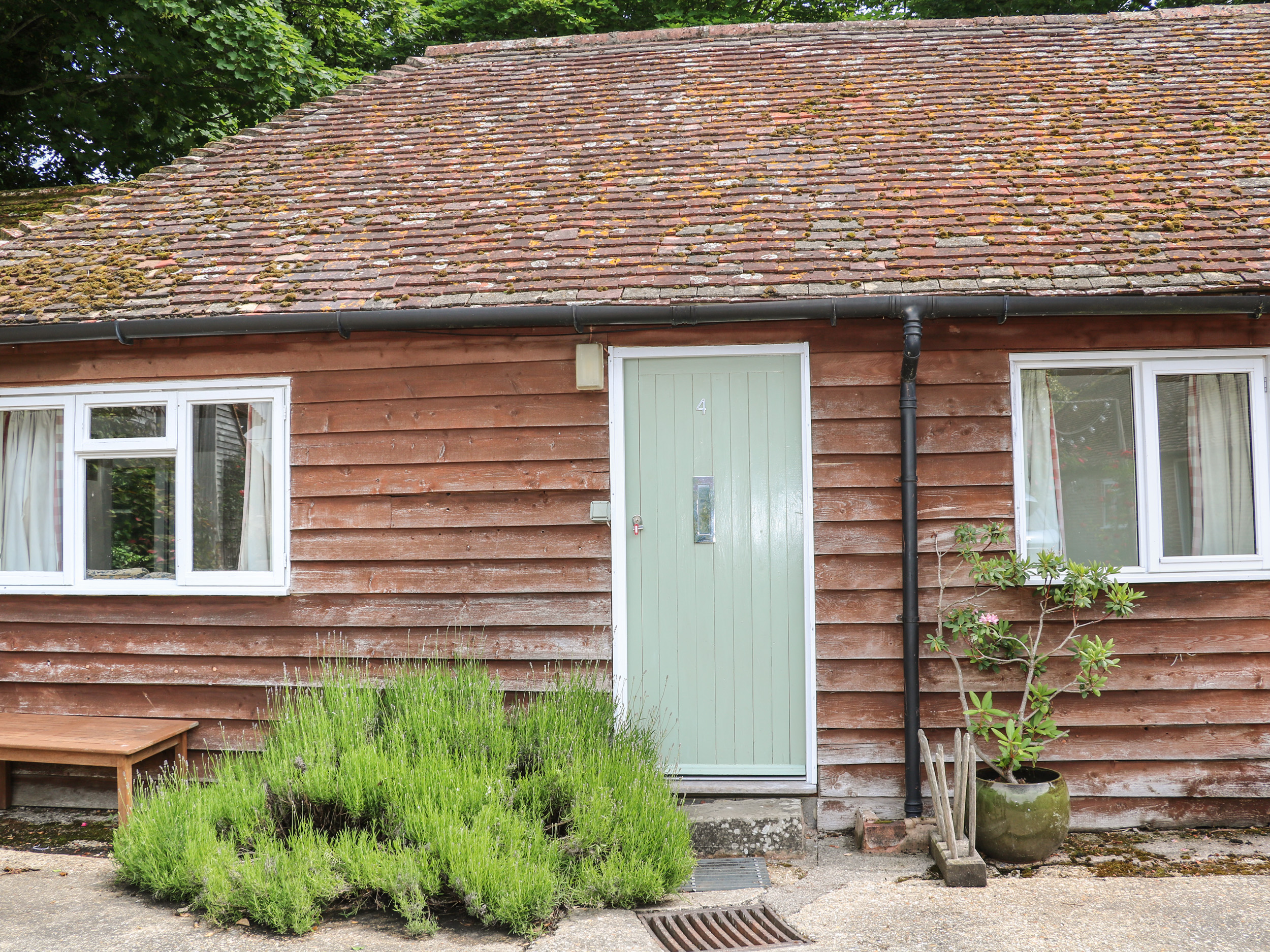 Holiday cottage, Storrington (Byre Cottage 4)
