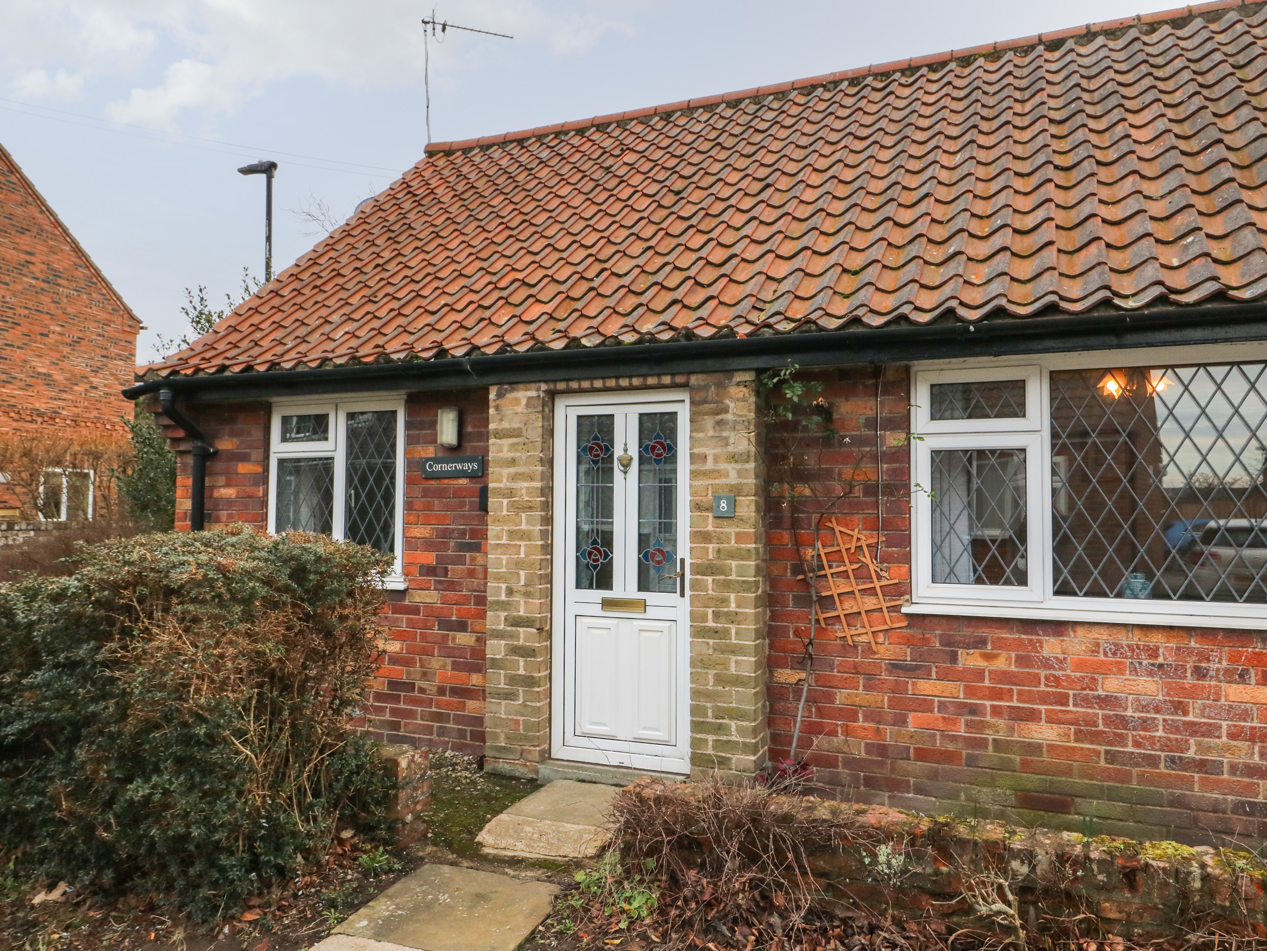 Holiday cottage, Haxby (Cornerways, 8 North Lane)
