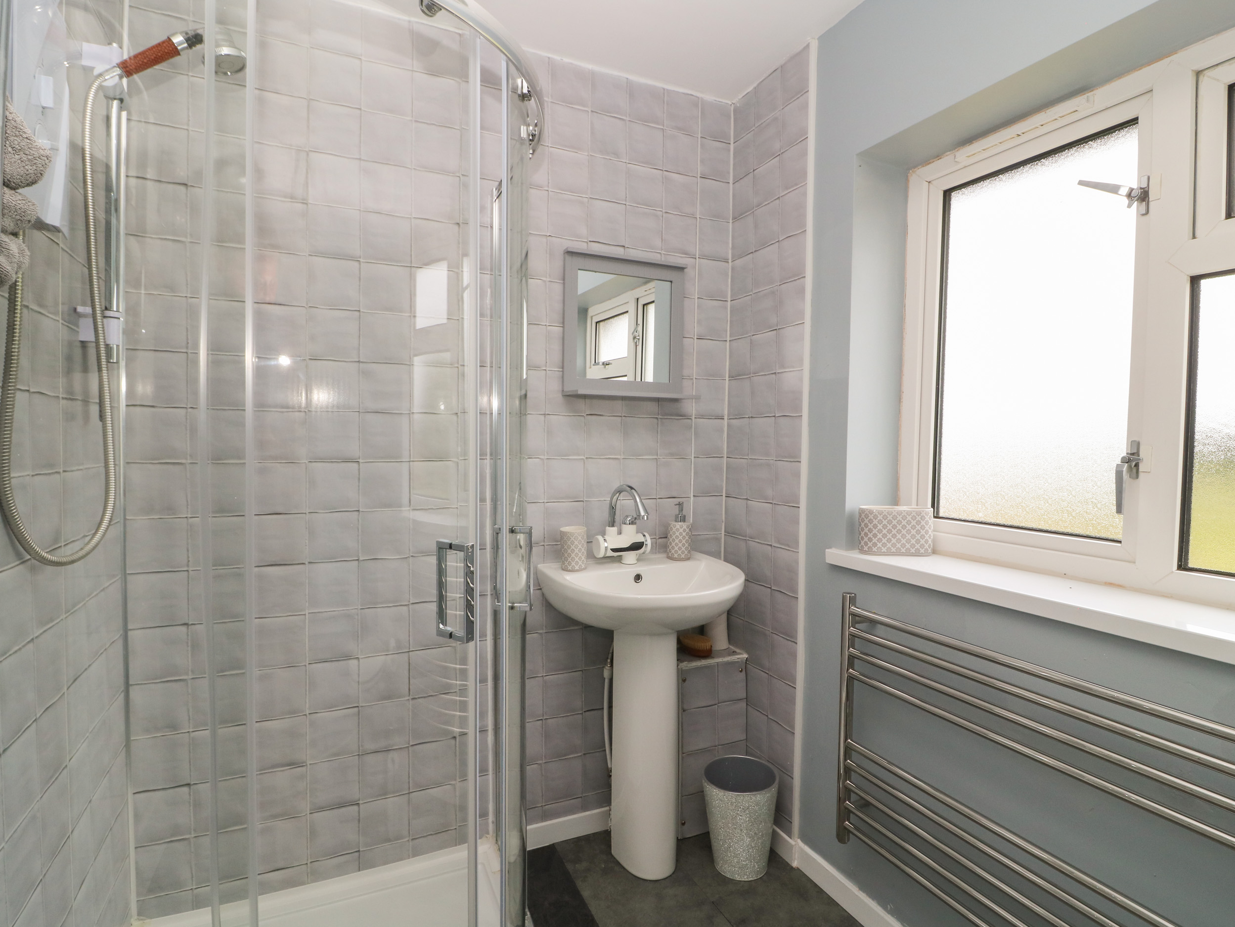 Trip Away To The Auction House In Driffield, North York Moors & Coast?