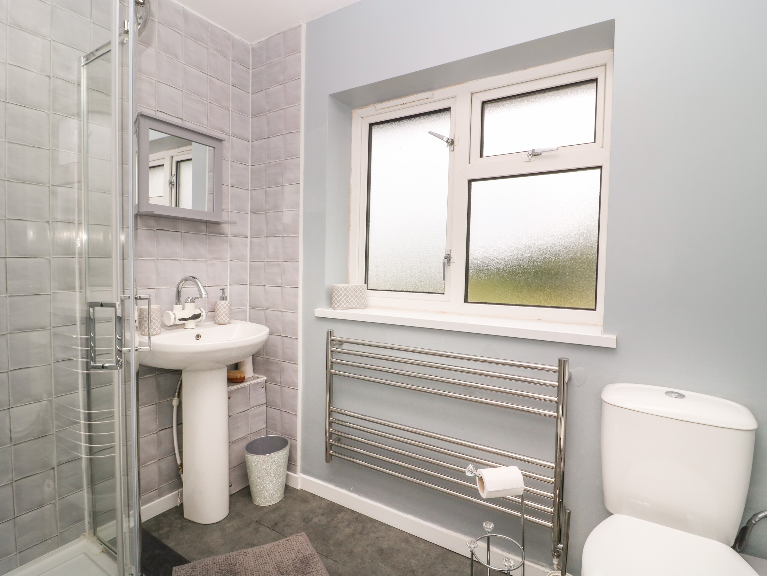 Trip Away To The Auction House In Driffield, North York Moors & Coast?