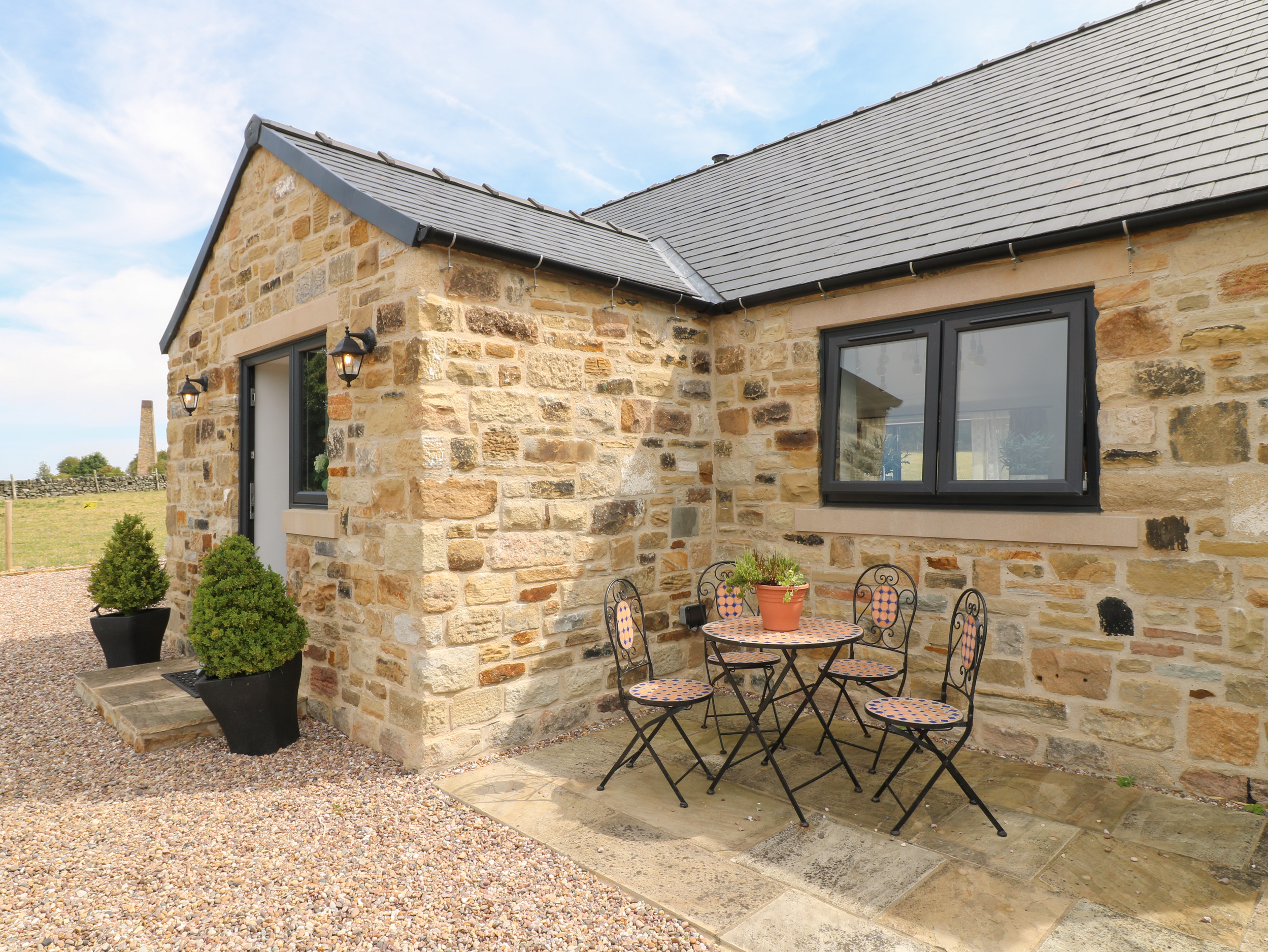 Holiday cottage, Stone Edge ()