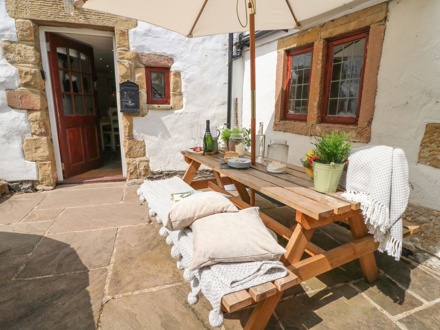 Holiday cottage in Youlgreave, Derbyshire - Photo 4