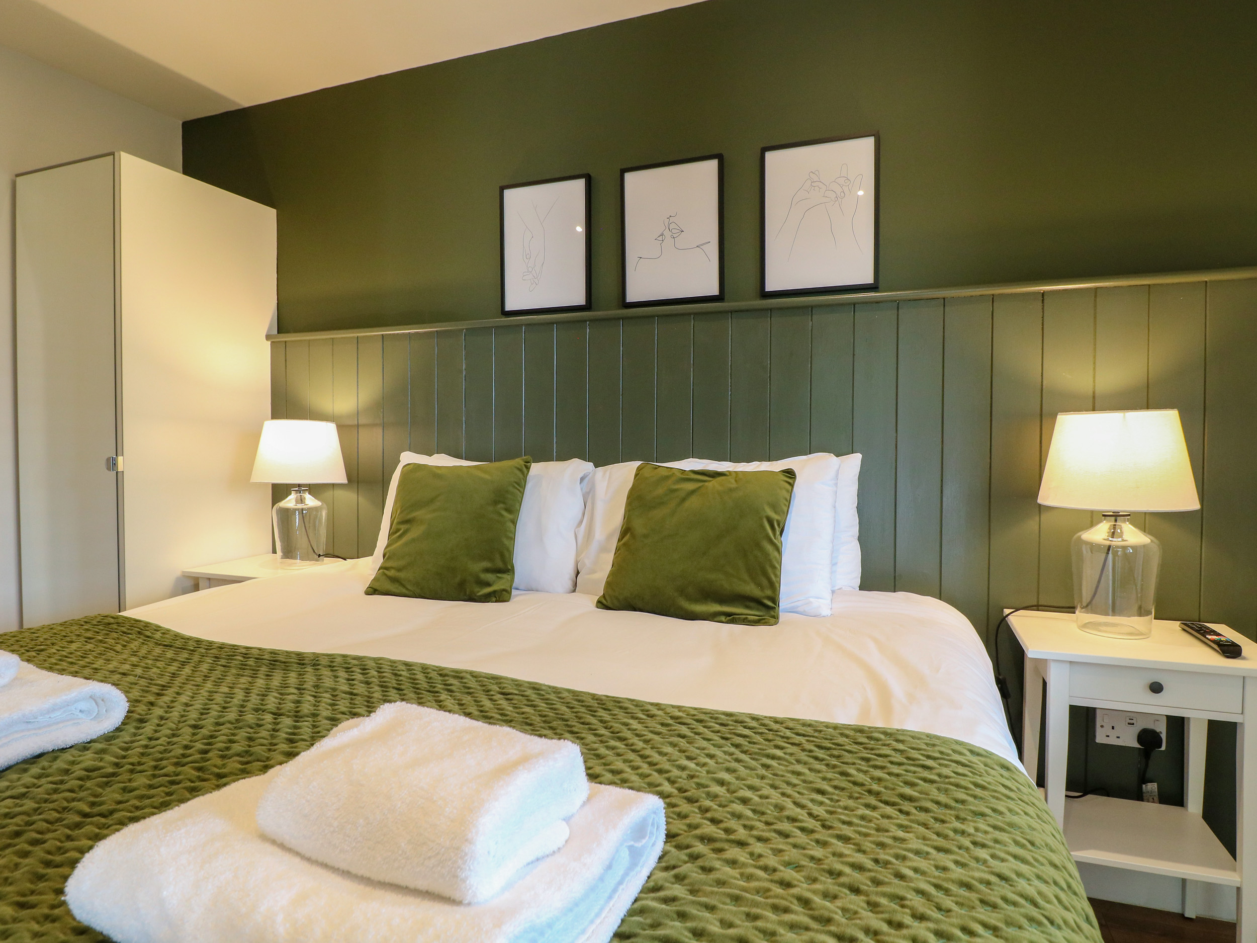Holiday cottage in Ashbourne, Derbyshire - Photo 9