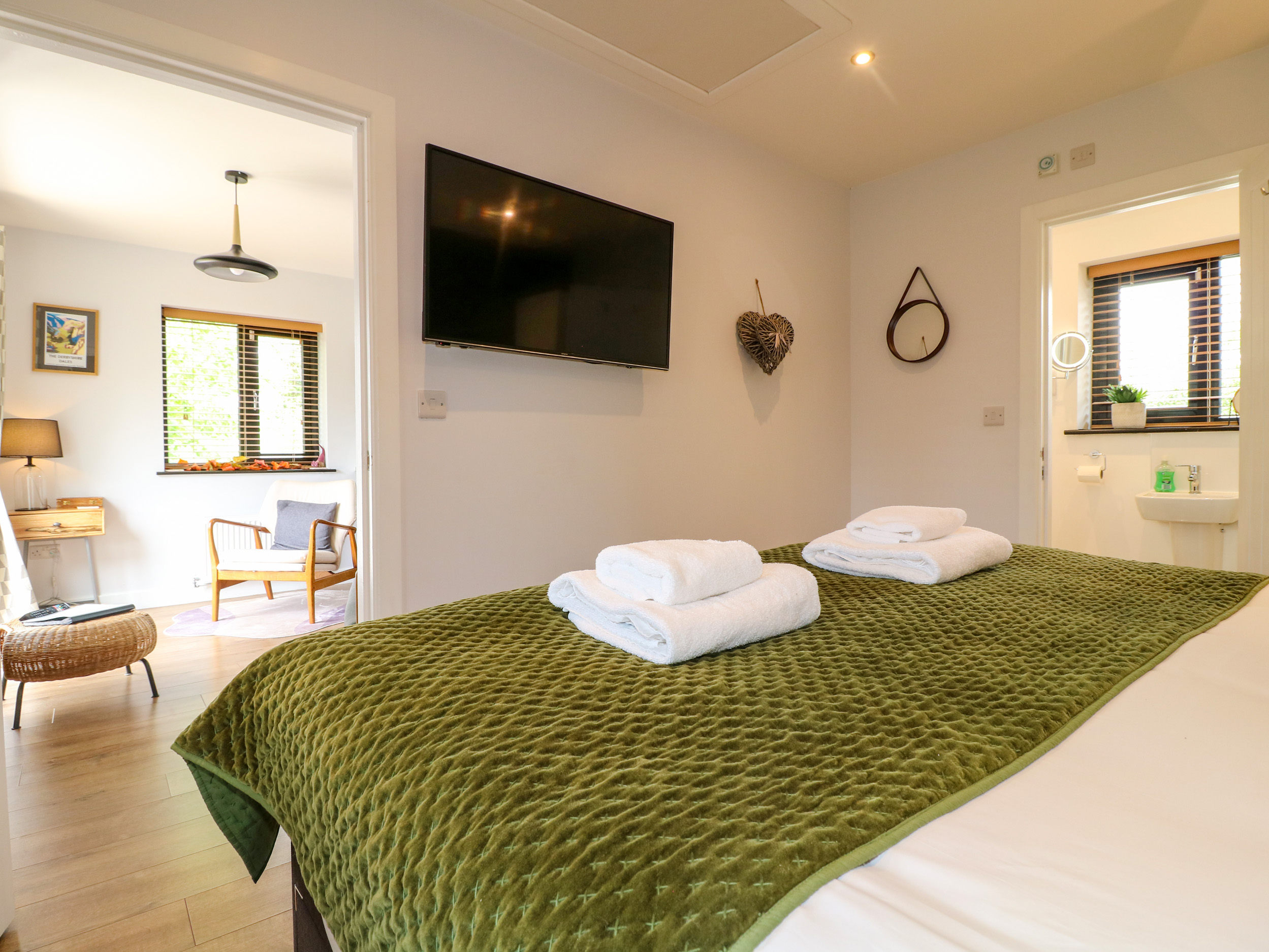 Holiday cottage in Ashbourne, Derbyshire - Photo 10