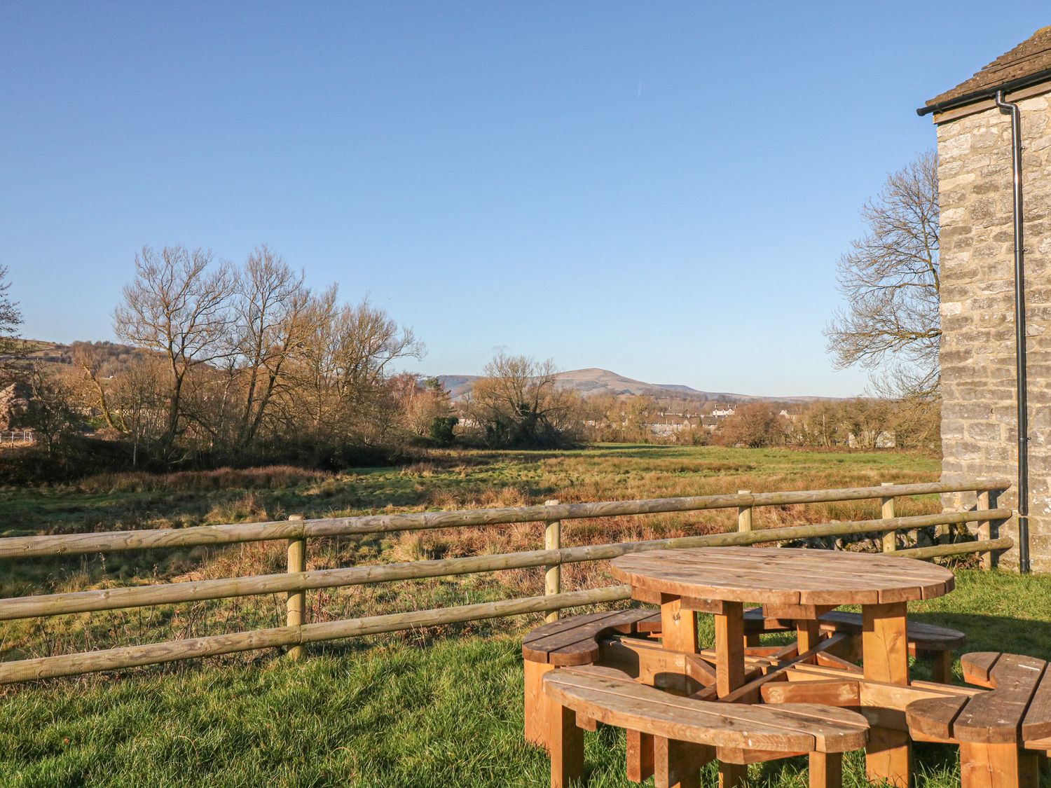 Holiday cottage in Bradwell, Derbyshire - Photo 2