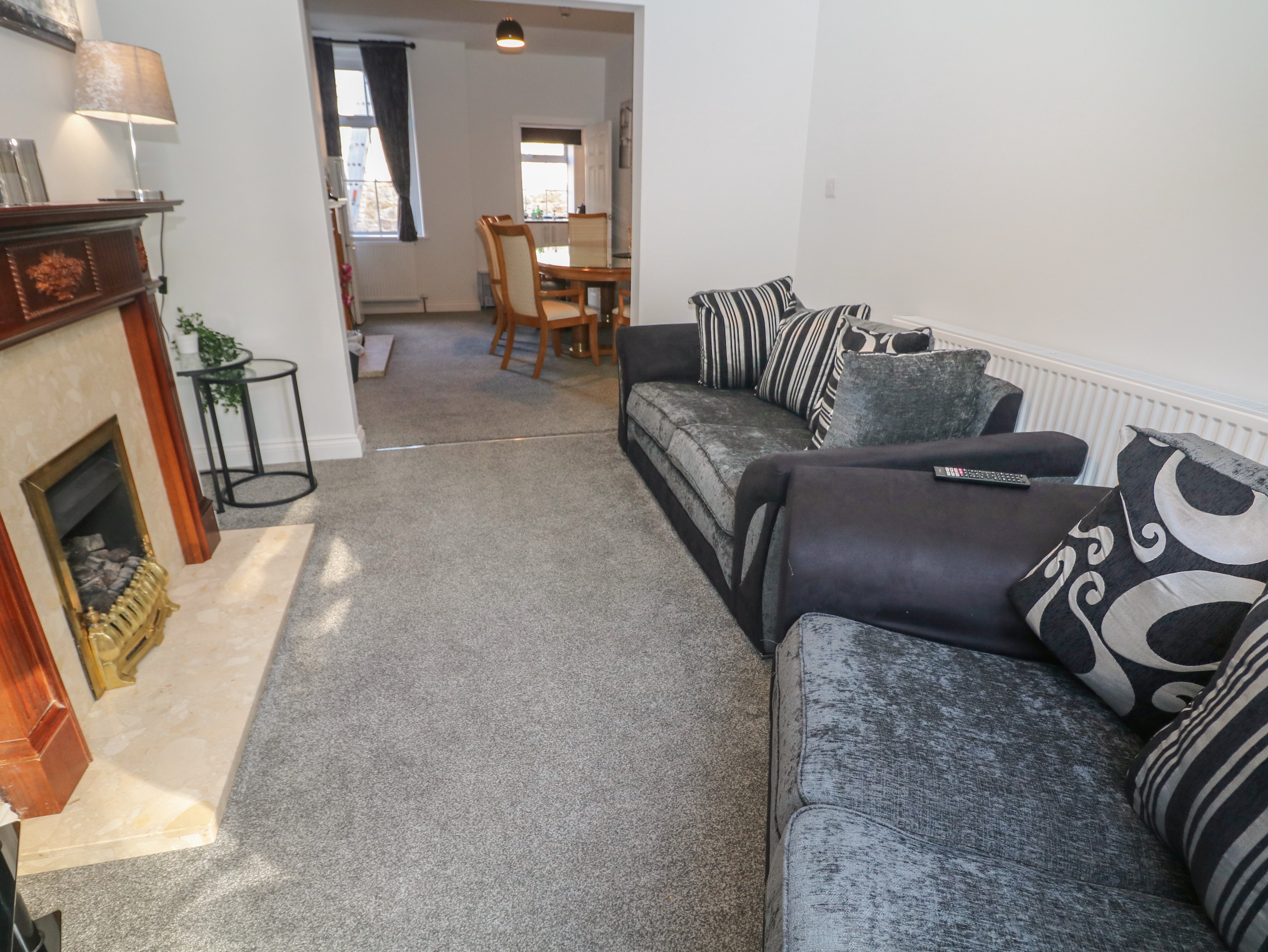 Holiday cottage in Buxton, Derbyshire - Photo 4