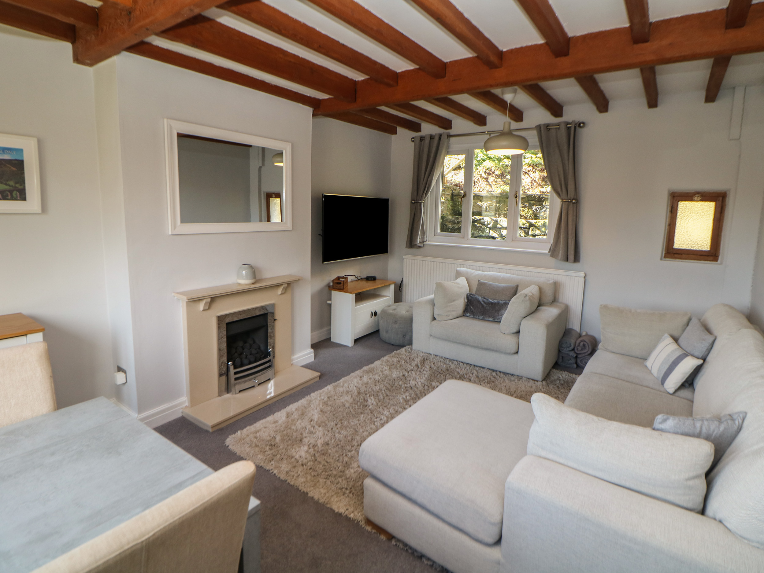 Holiday cottage in Bakewell, Derbyshire - Photo 2