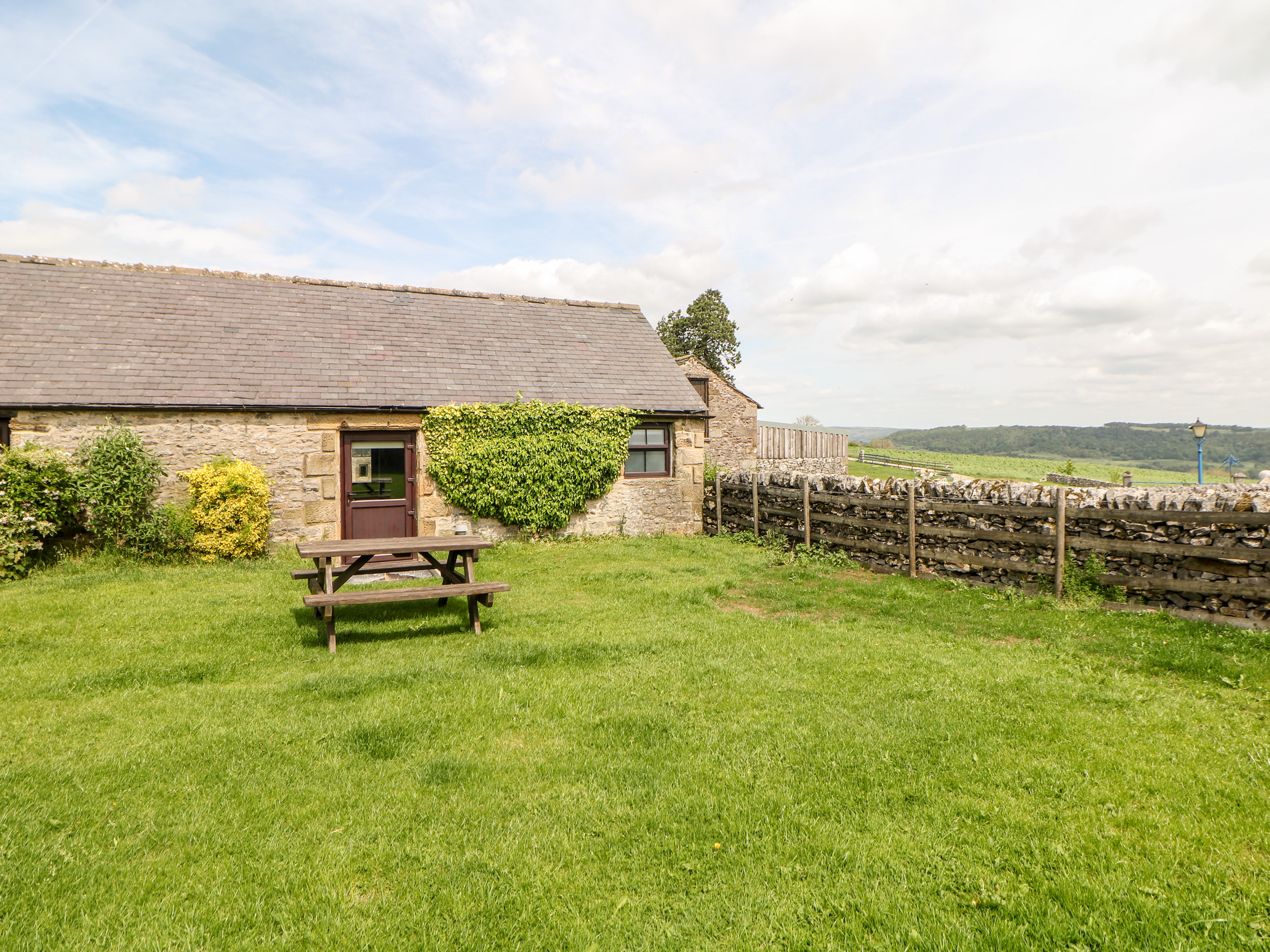 Holiday cottage in Bakewell, Derbyshire - Photo 9
