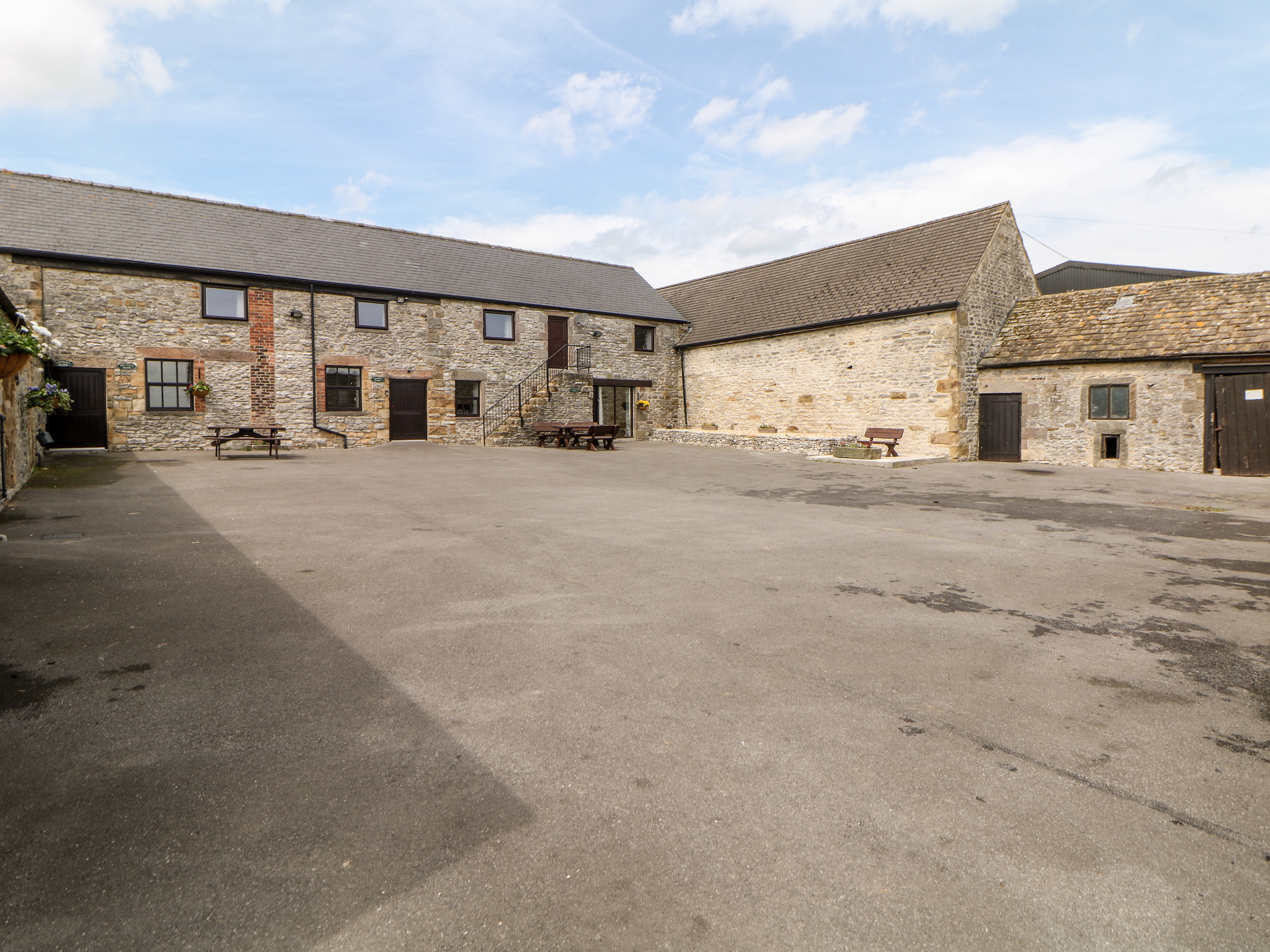 Holiday cottage in Bakewell, Derbyshire - Photo 2